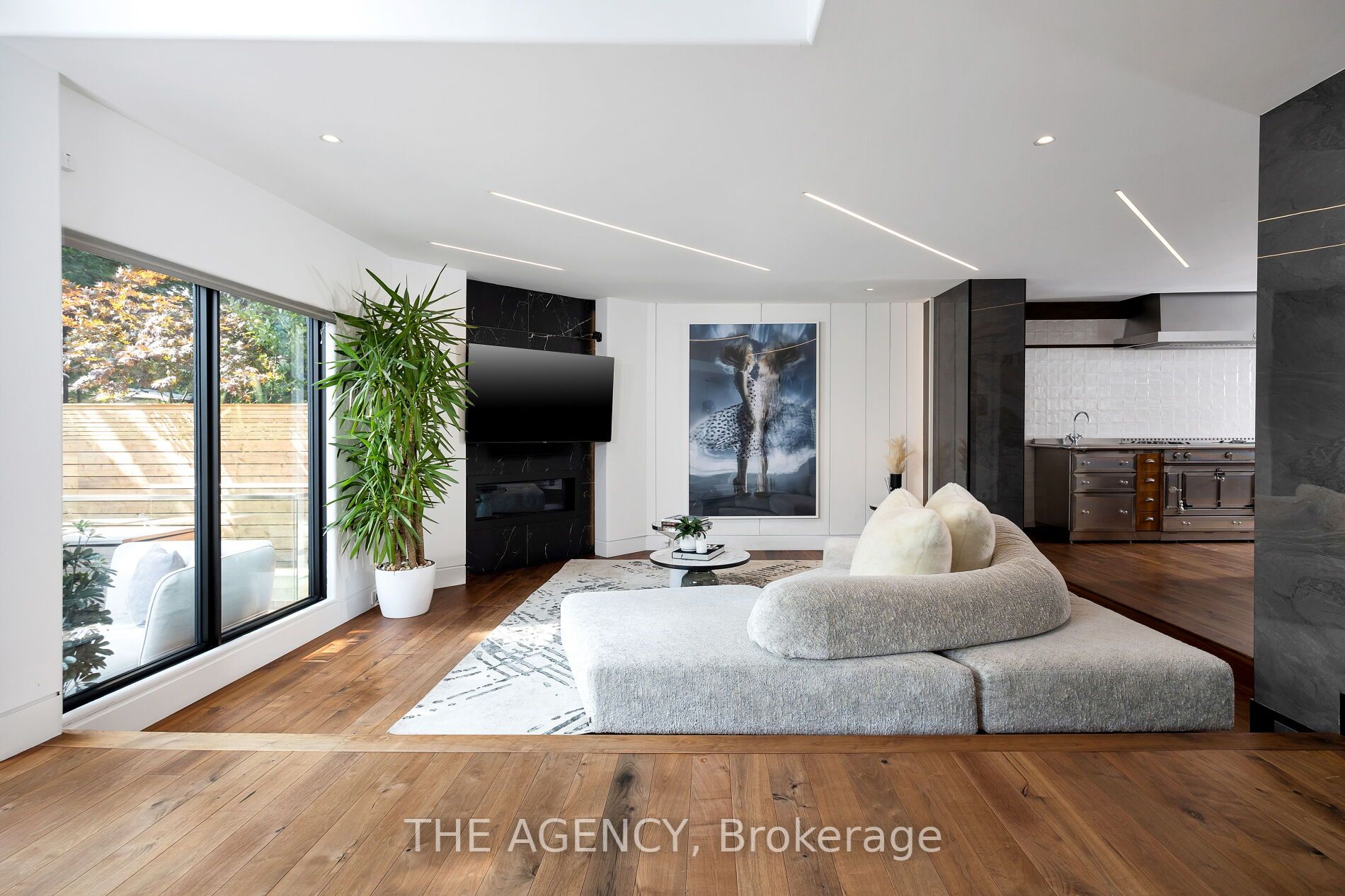 104 Fallingbrook Rd