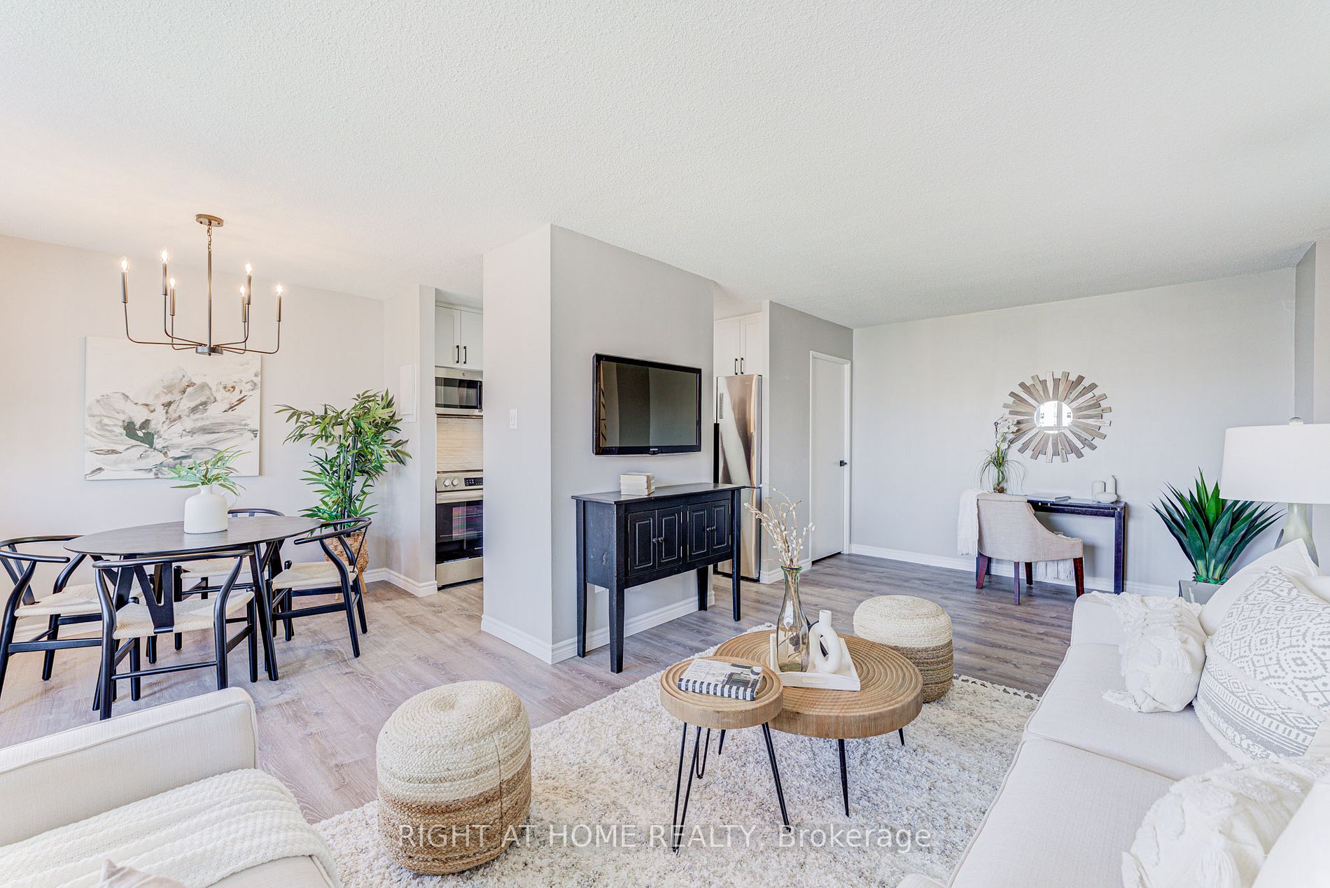 1950 Kennedy Rd, #808