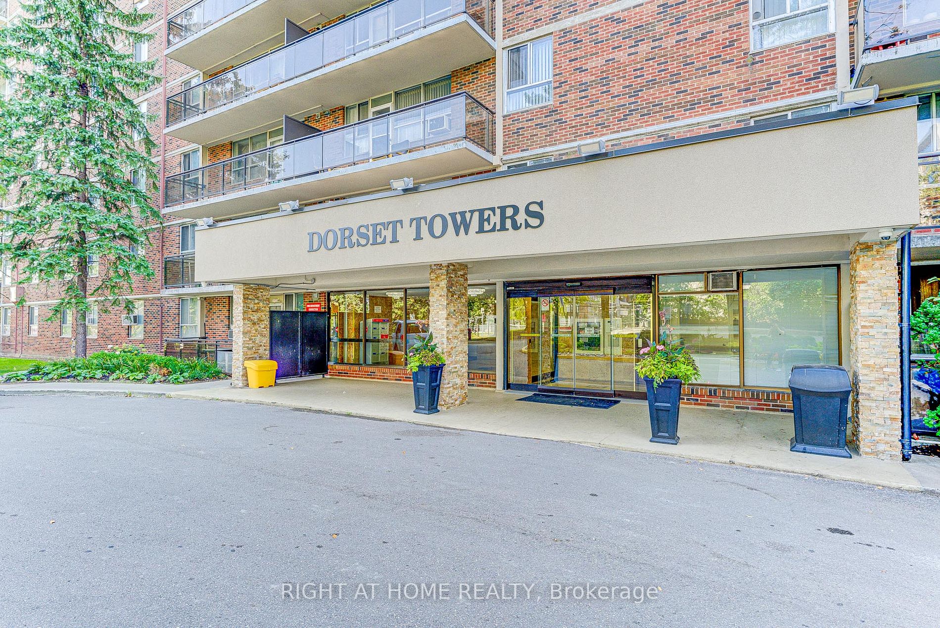 1950 Kennedy Rd, #808