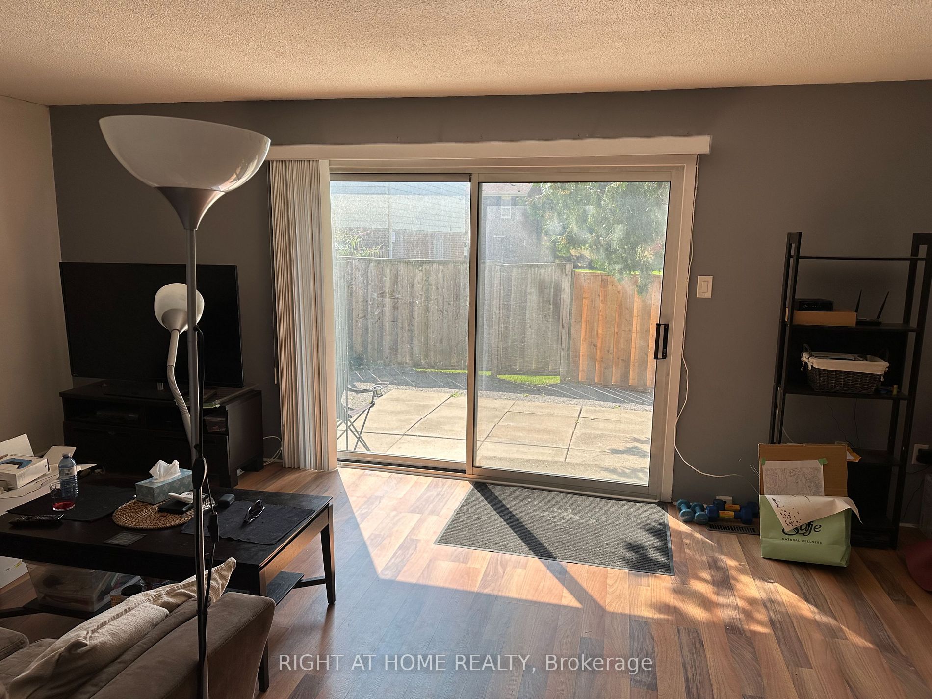 91 l'amoreaux Drive, #94