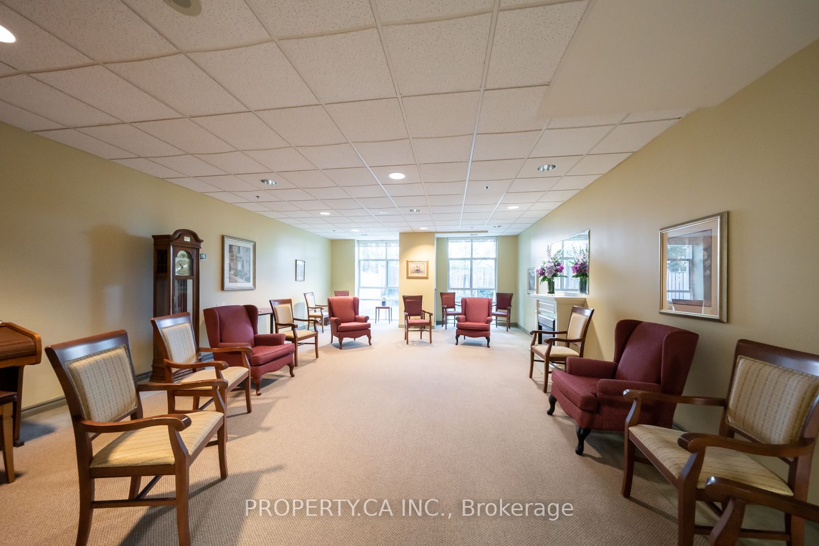 115 Bonis Ave, #412