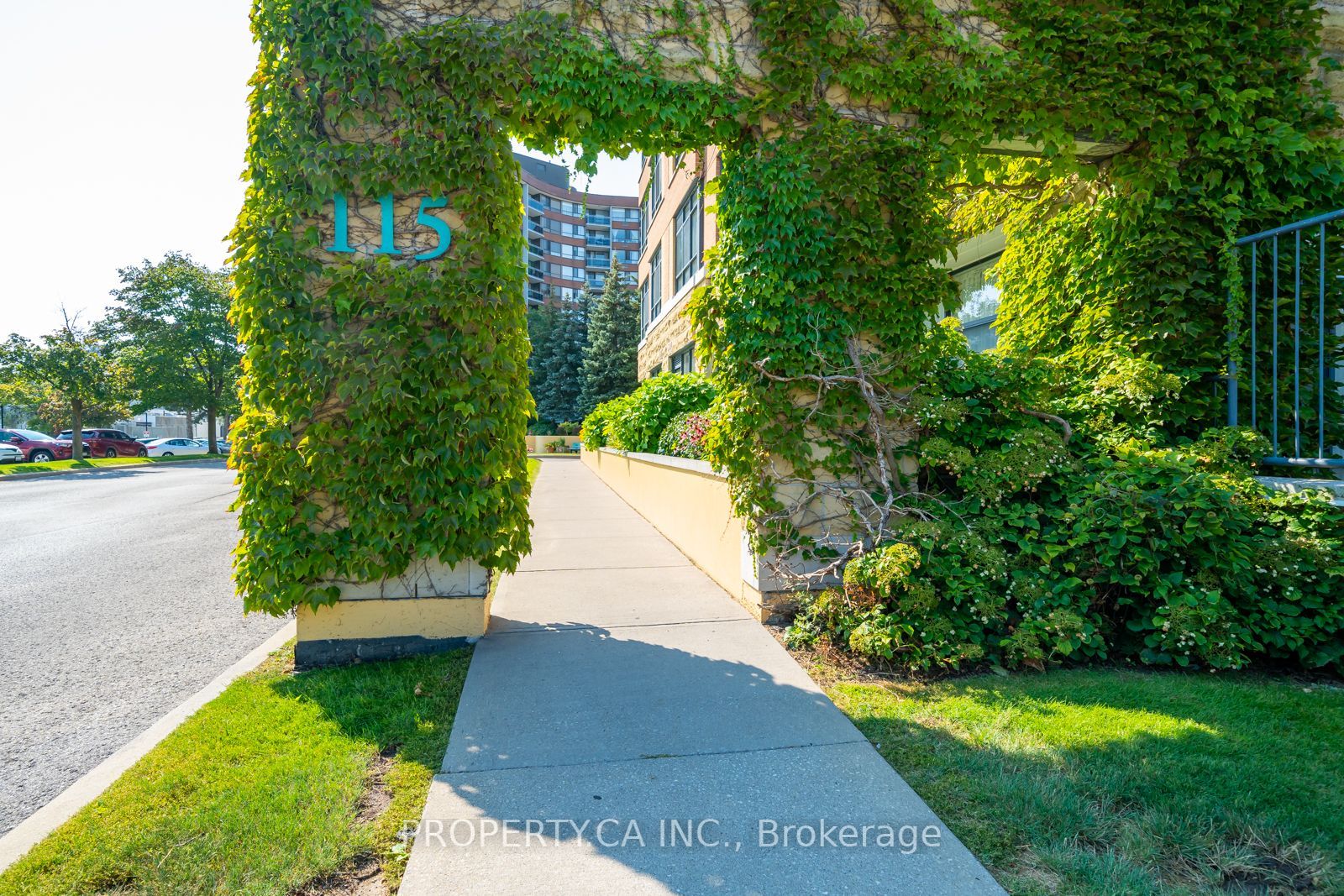 115 Bonis Ave, #412