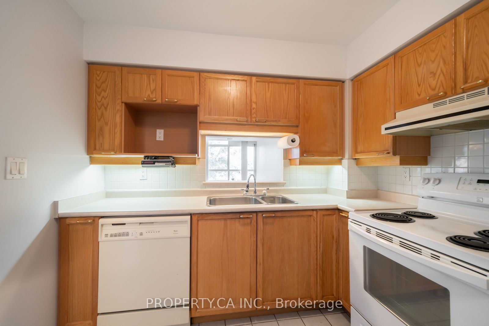 115 Bonis Ave, #412