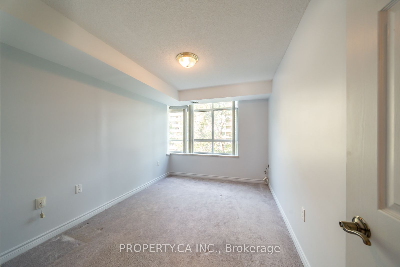 115 Bonis Ave, #412