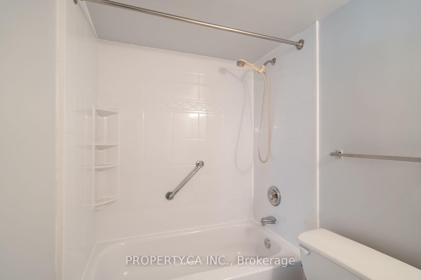 115 Bonis Ave, #412