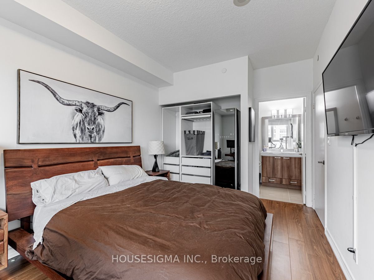 1328 Birchmount Rd, #513