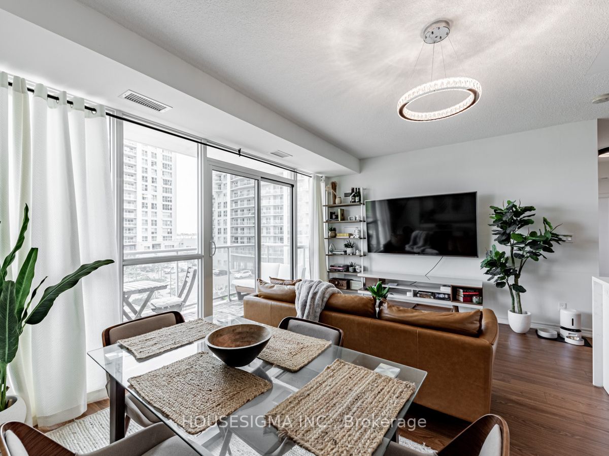 1328 Birchmount Rd, #513