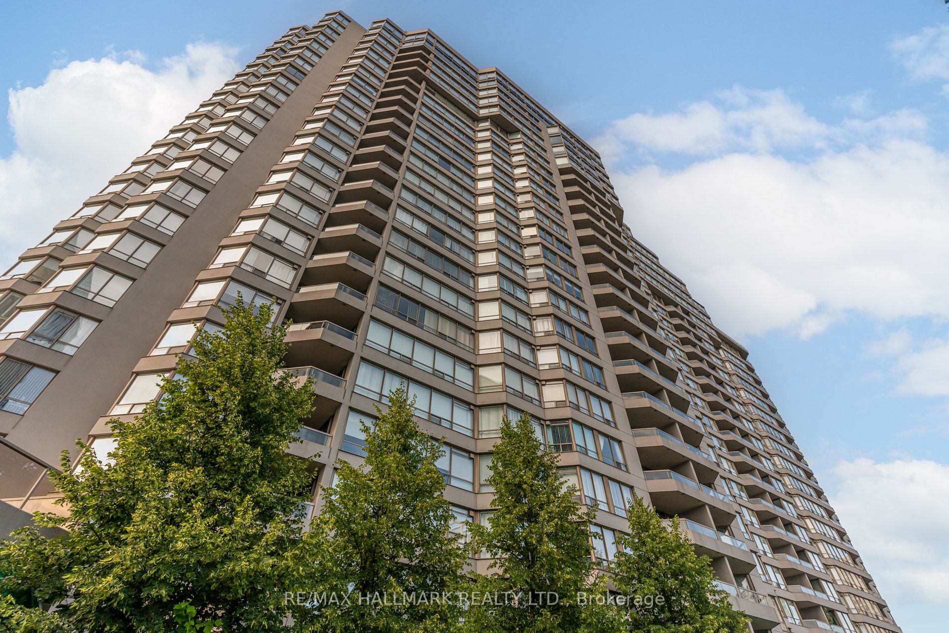 168 Bonis Ave, #1507