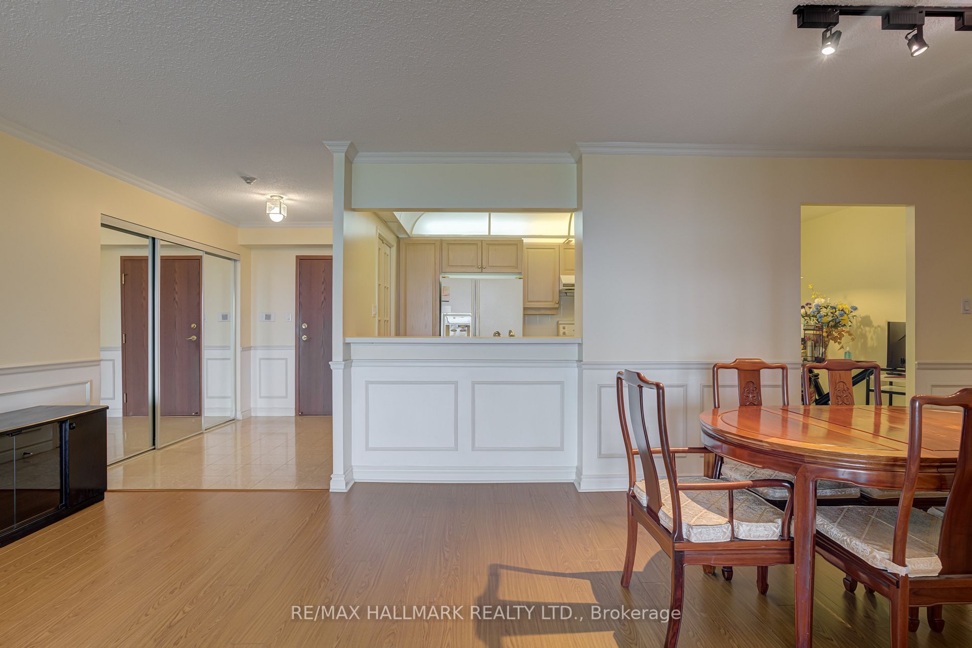 168 Bonis Ave, #1507