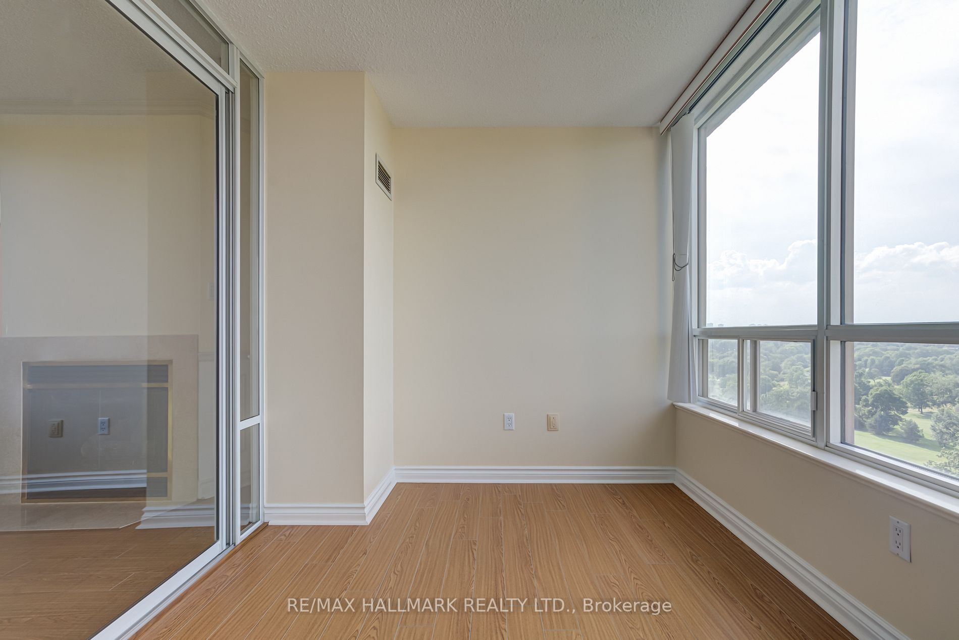 168 Bonis Ave, #1507