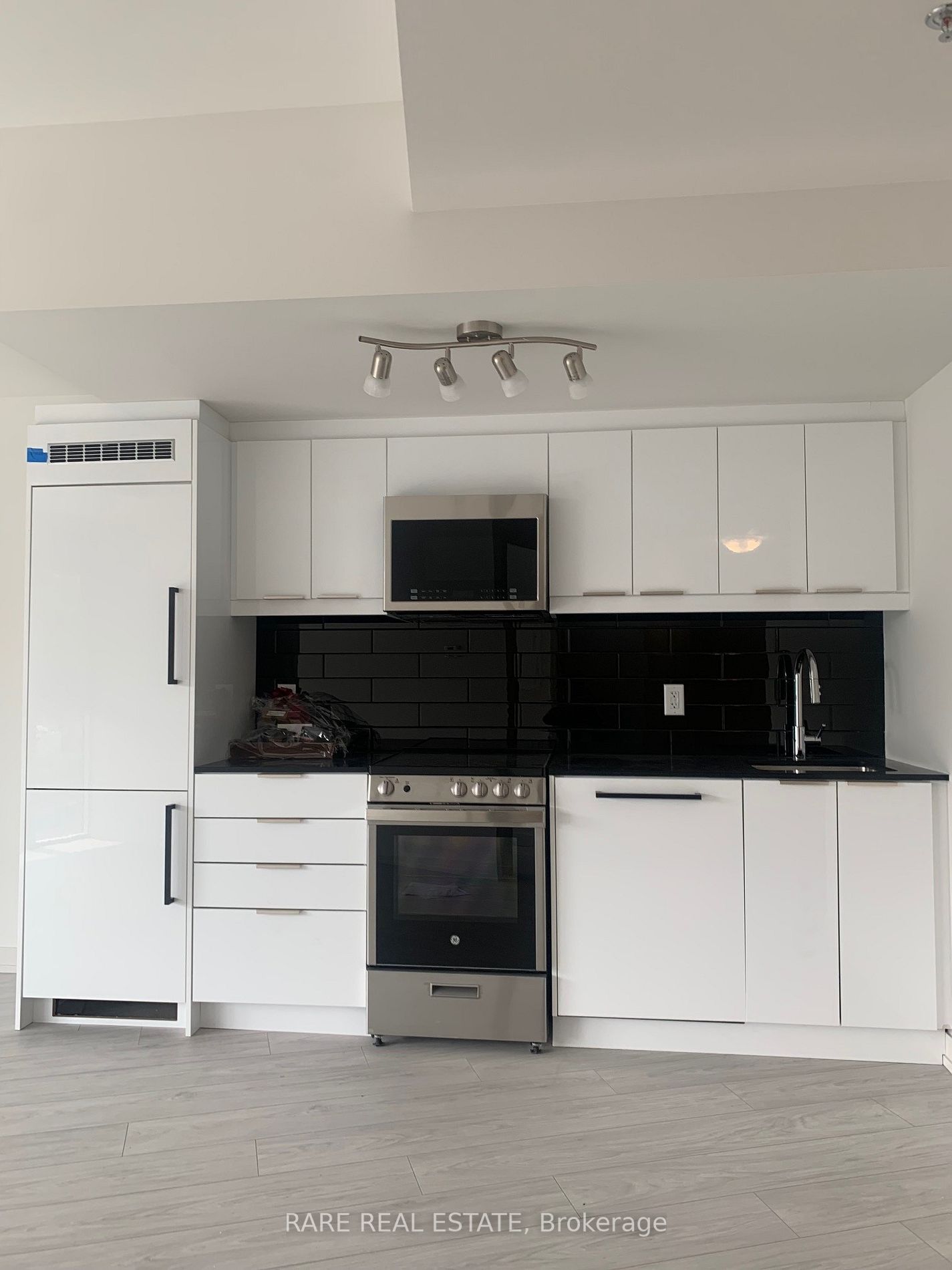 2201 Kingston Rd, #117