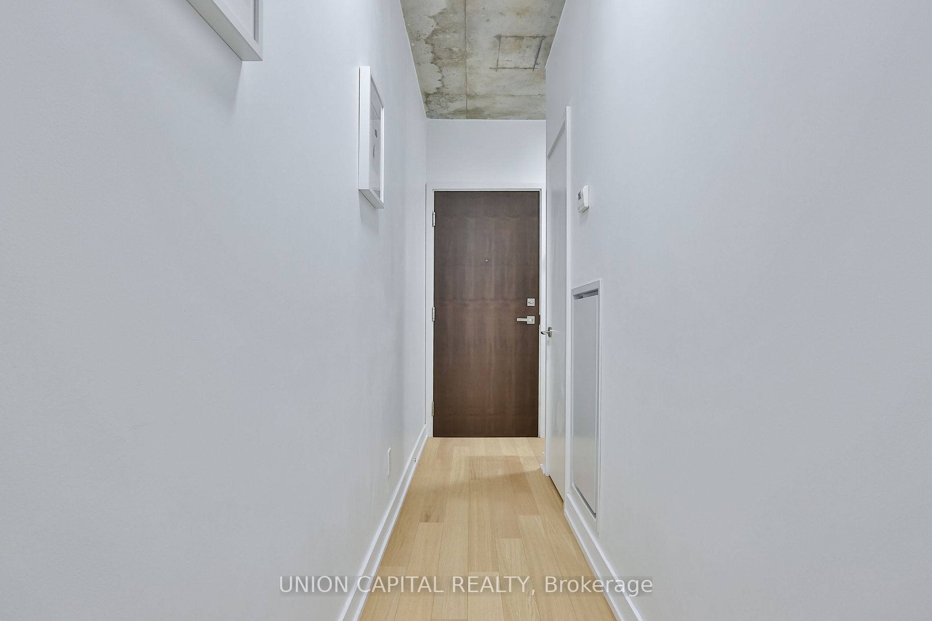 1190 Dundas St E, #324