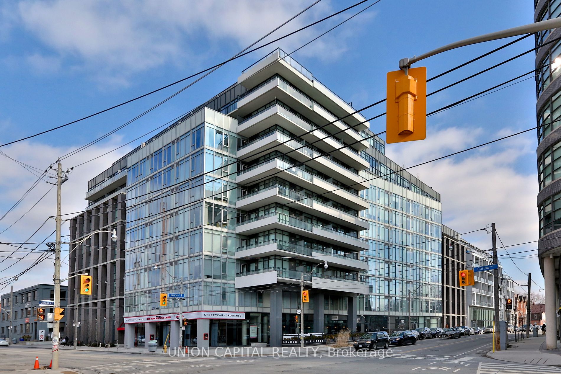 1190 Dundas St E, #324