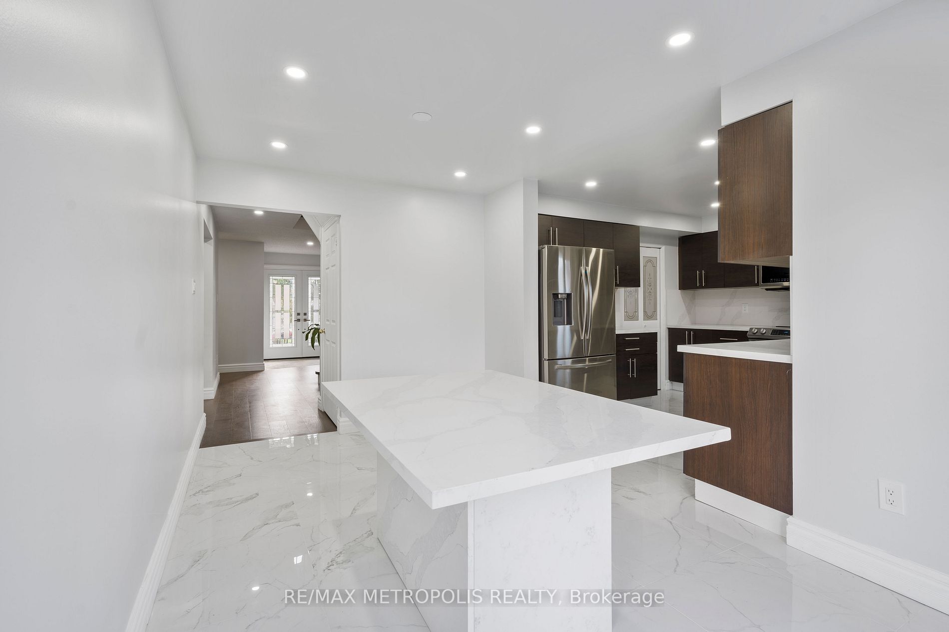 33 Wilce Dr