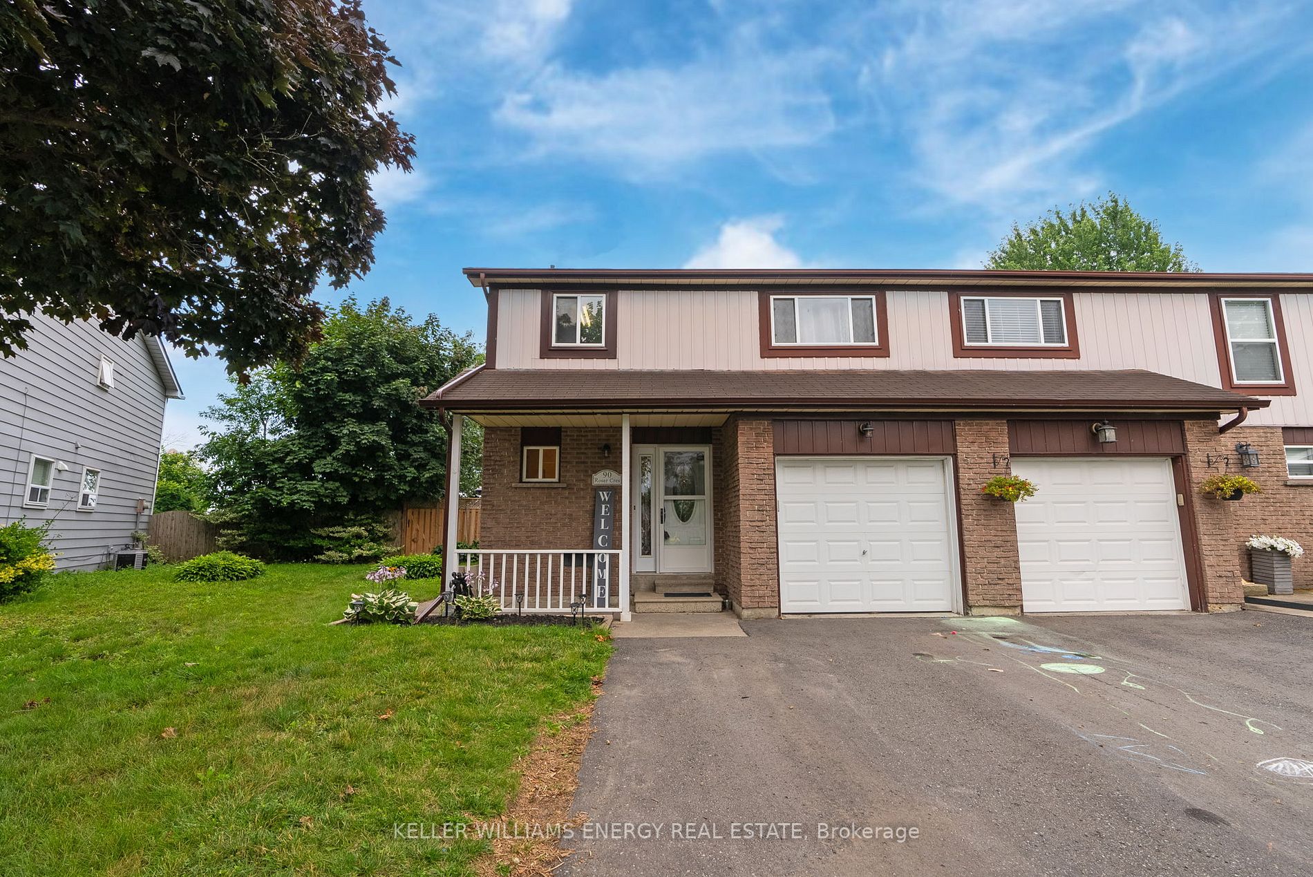 90 Roser Cres