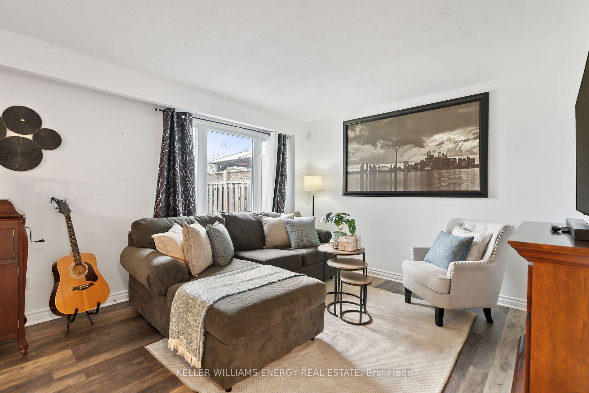 90 Roser Cres