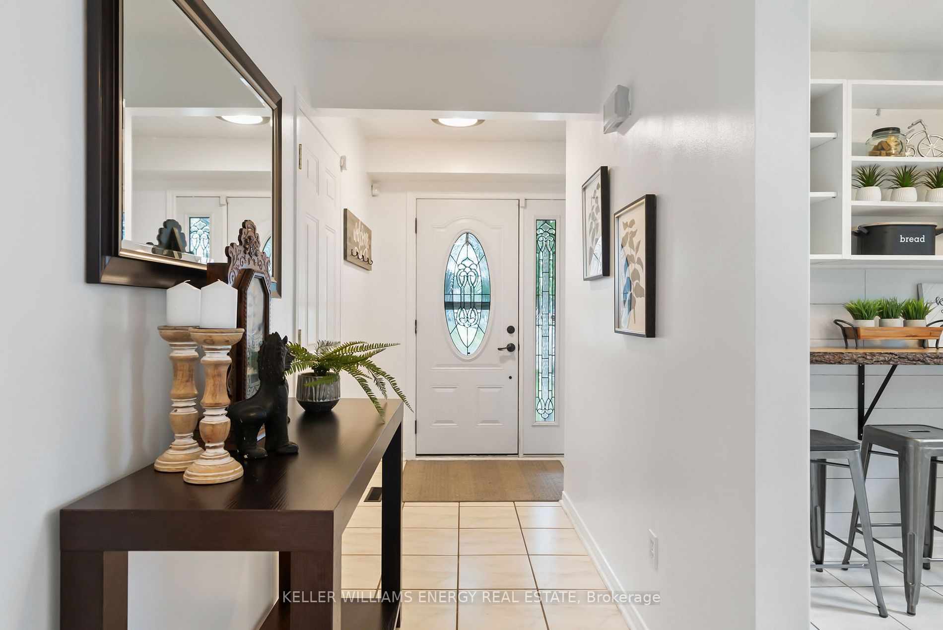 90 Roser Cres