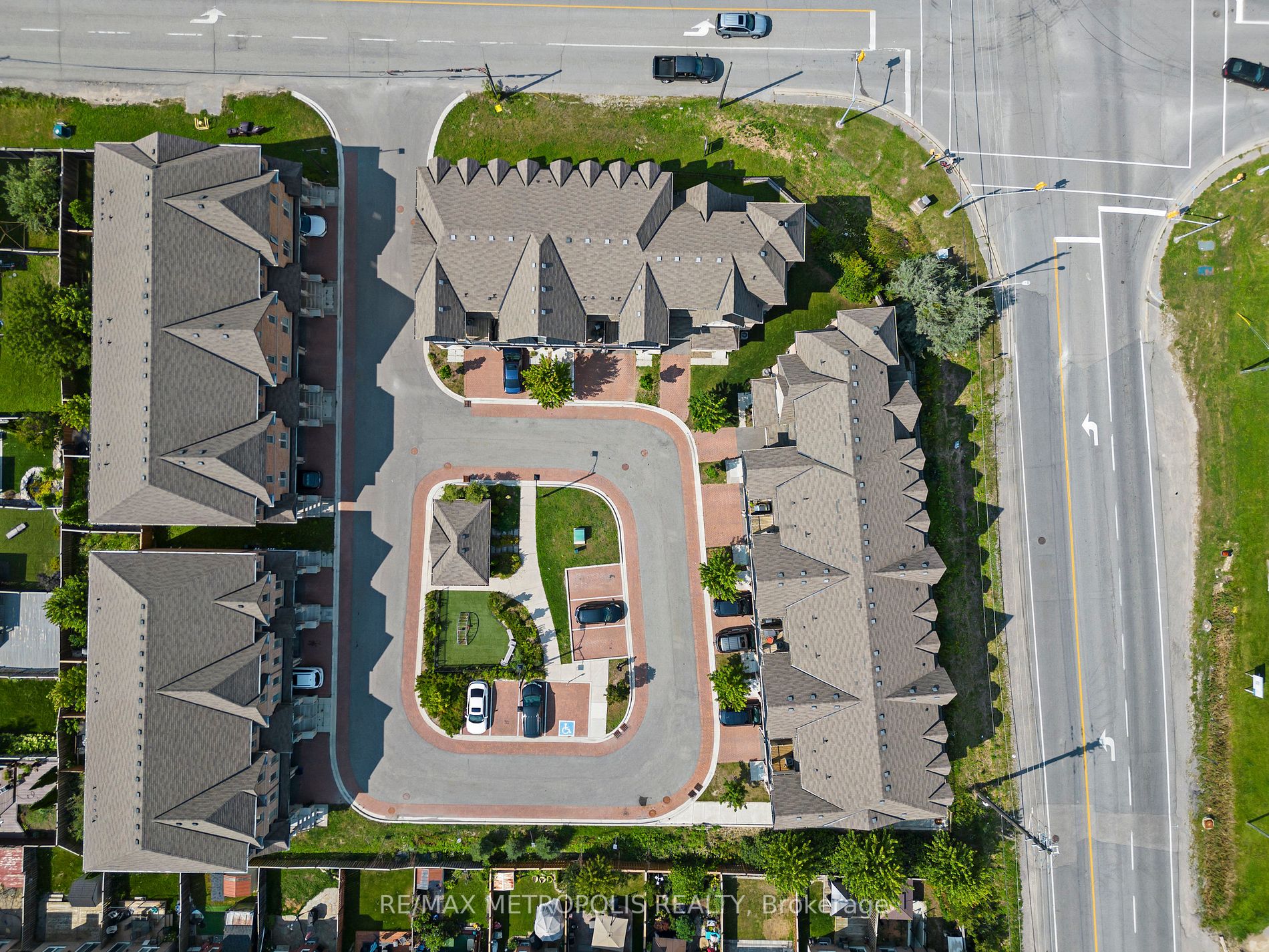 285 Finch Avenue, #19