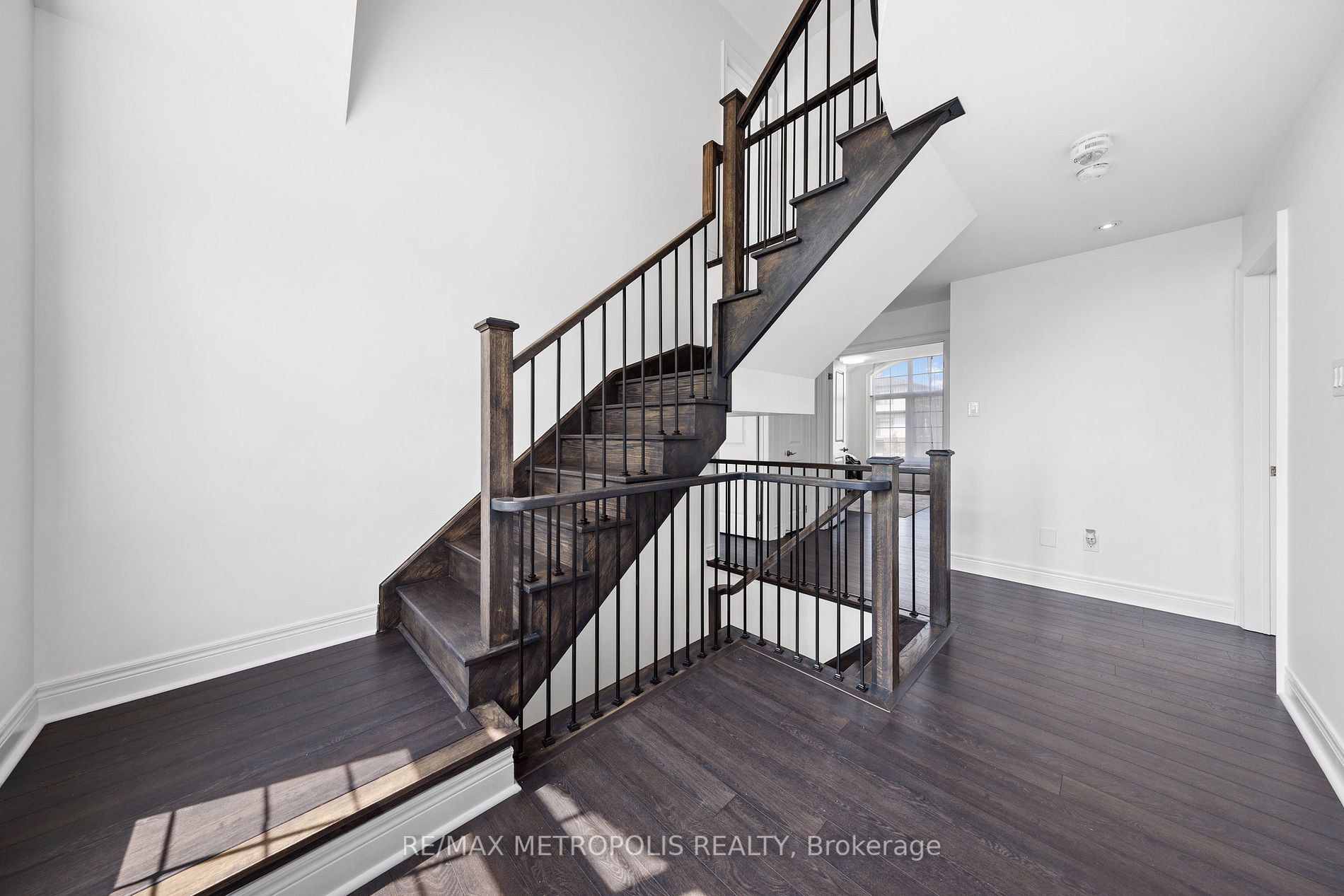 285 Finch Avenue, #19