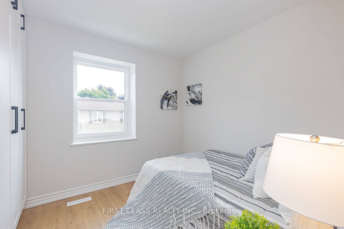 270 Timberbank Blvd, #114