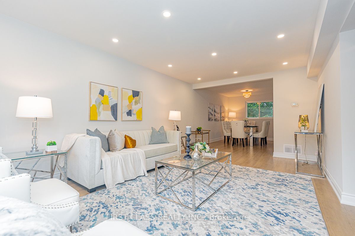 270 Timberbank Blvd, #114