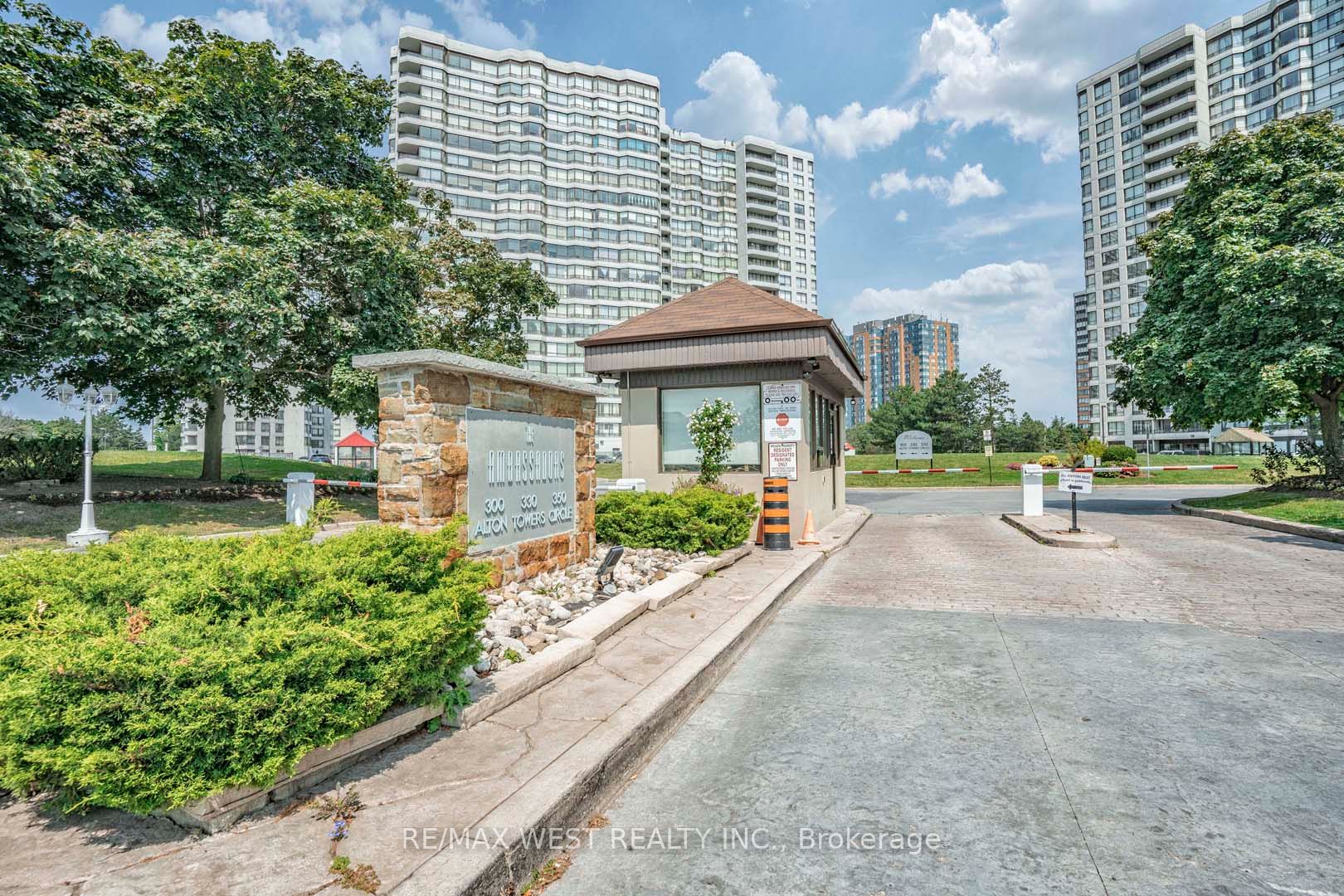 350 Alton Towers Circle, #103