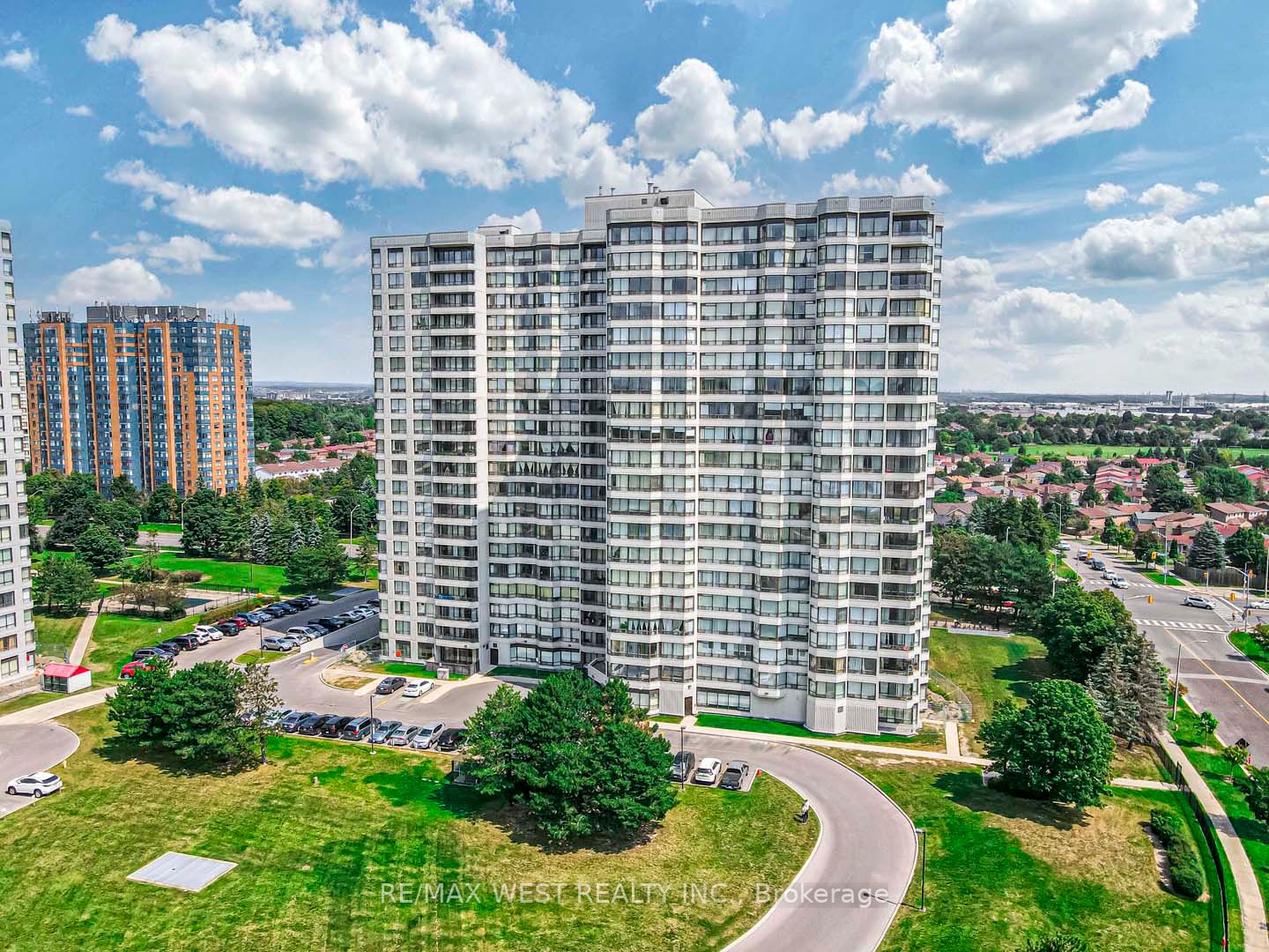 350 Alton Towers Circle, #103