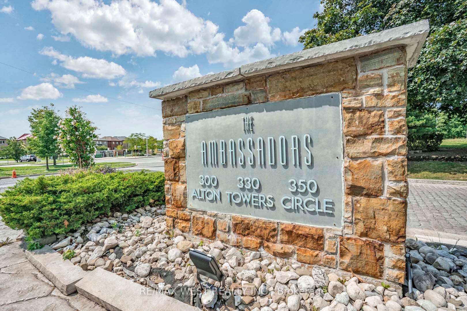 350 Alton Towers Circle, #103