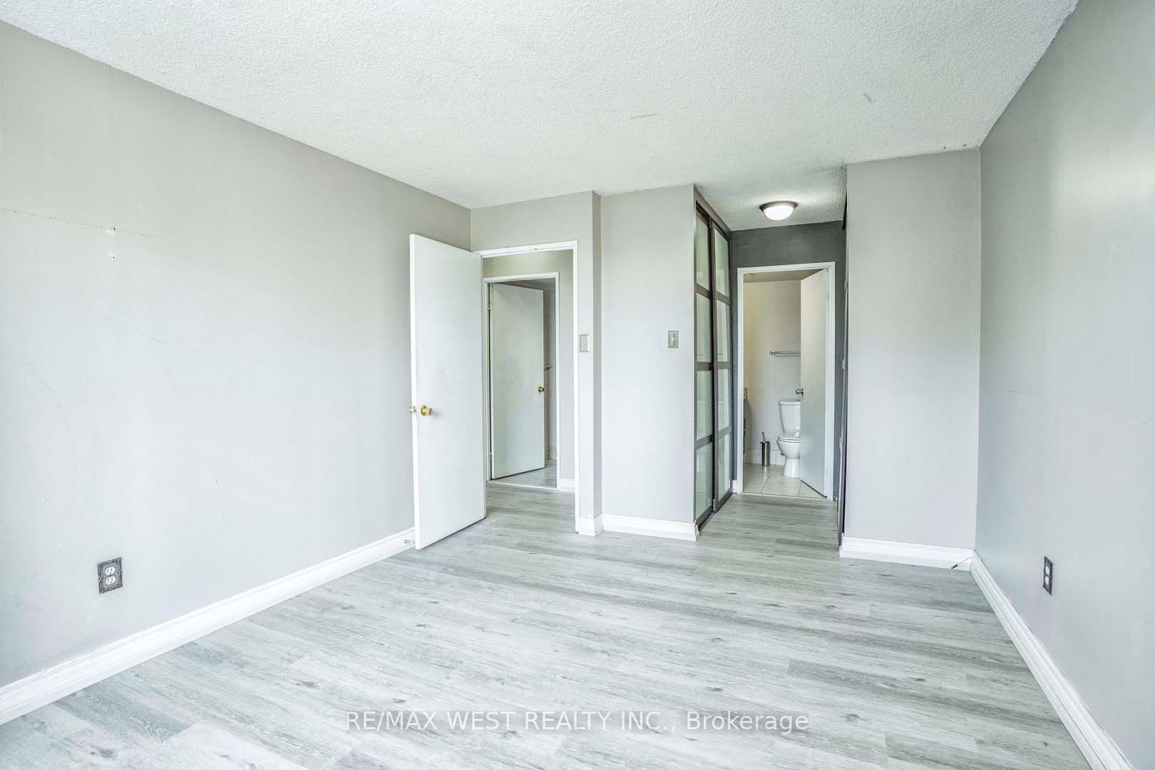 350 Alton Towers Circle, #103