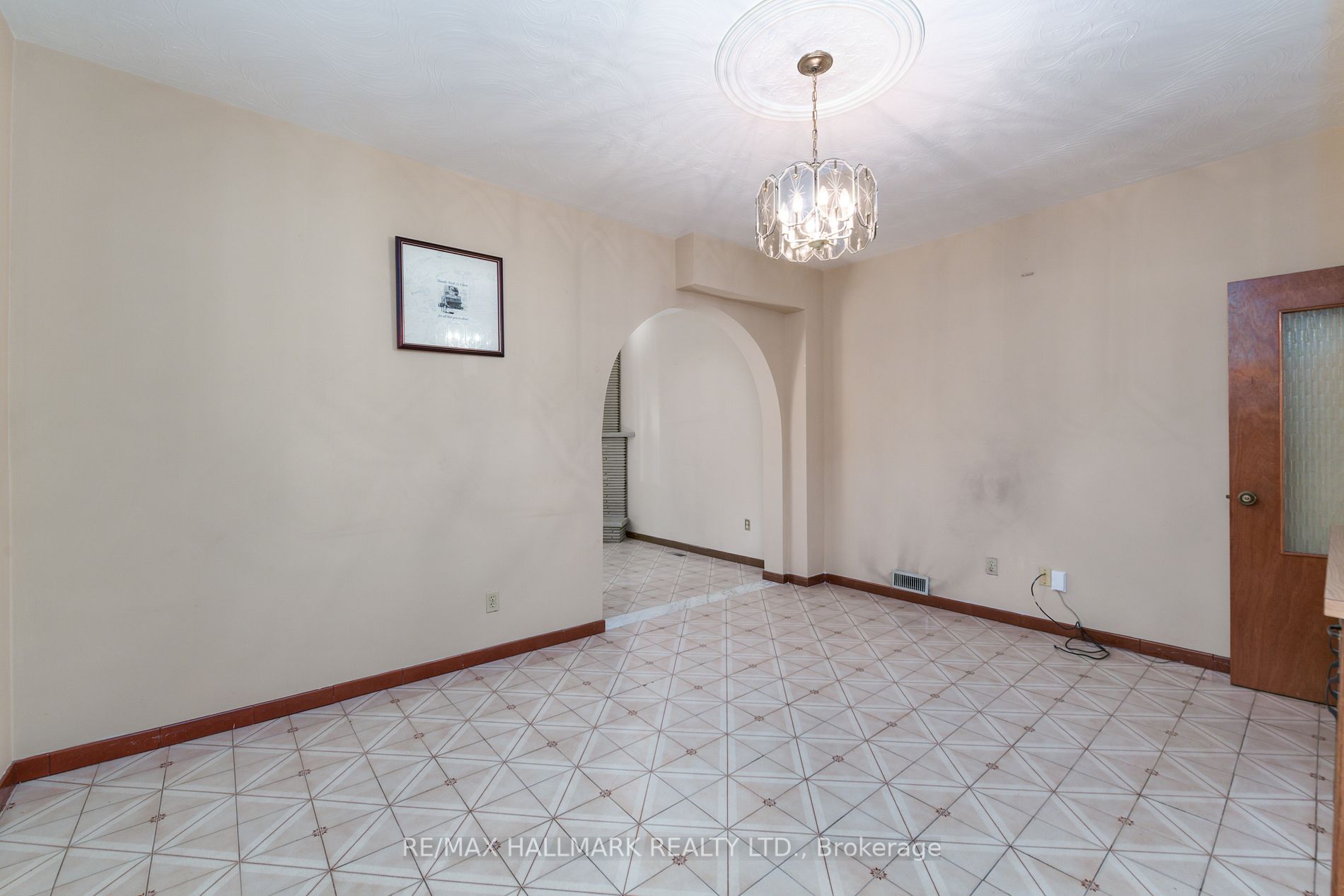 2 Fielding Avenue