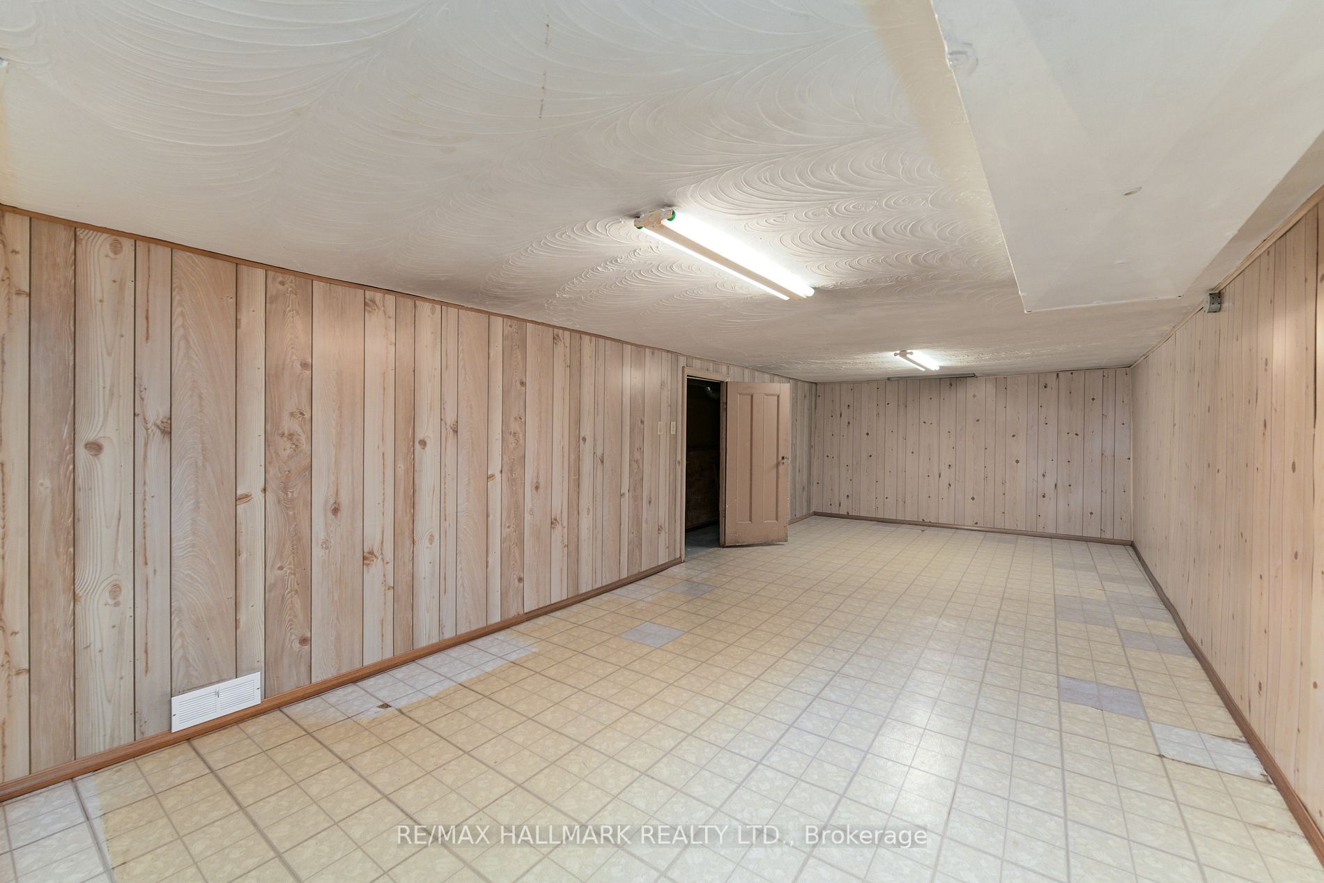 2 Fielding Avenue