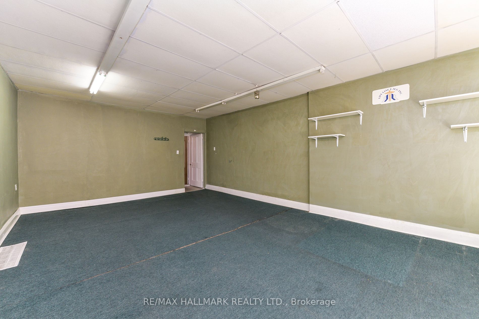 2 Fielding Avenue