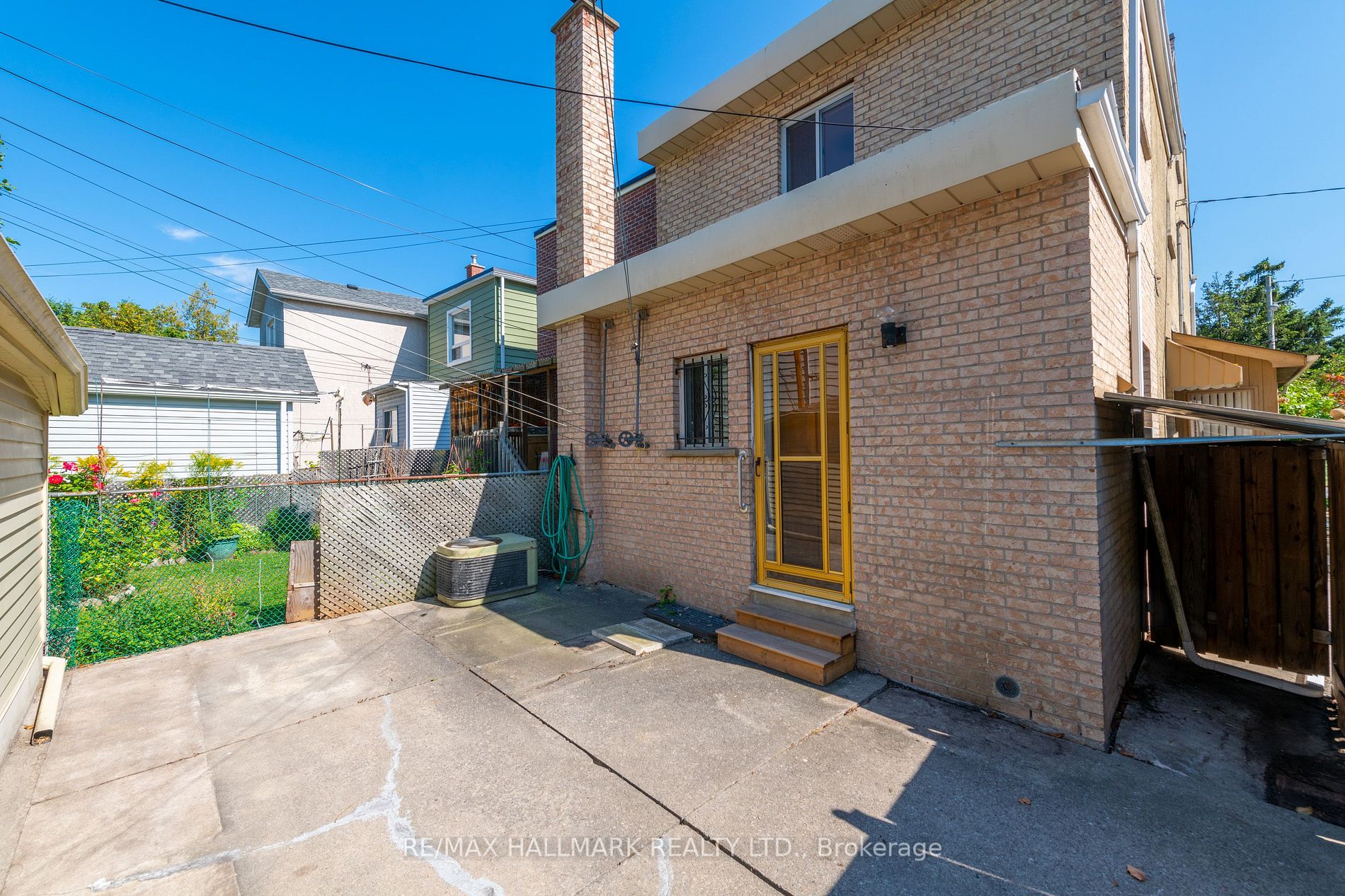 2 Fielding Avenue