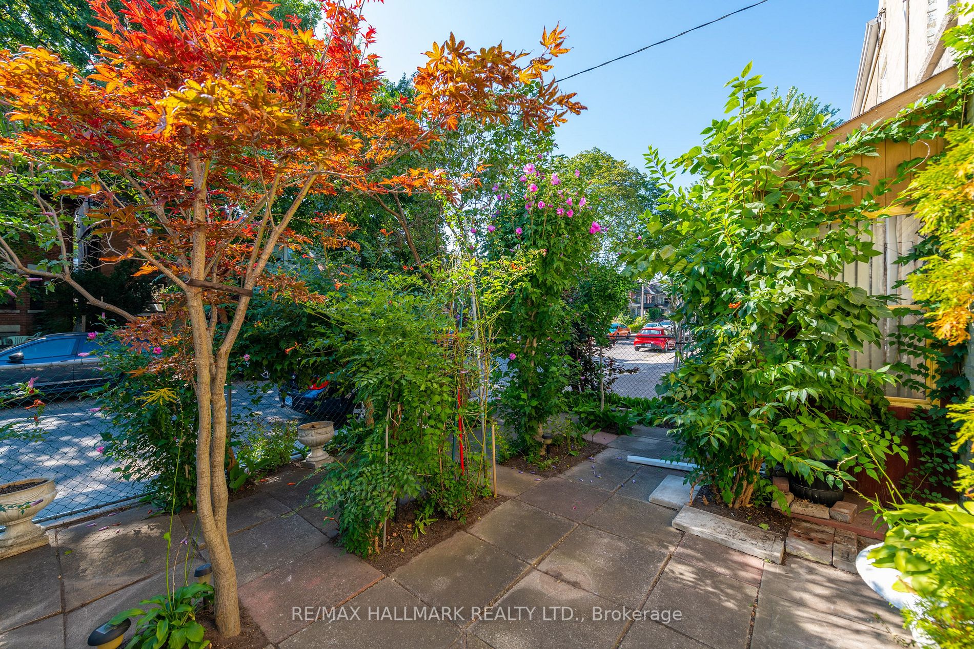 2 Fielding Avenue