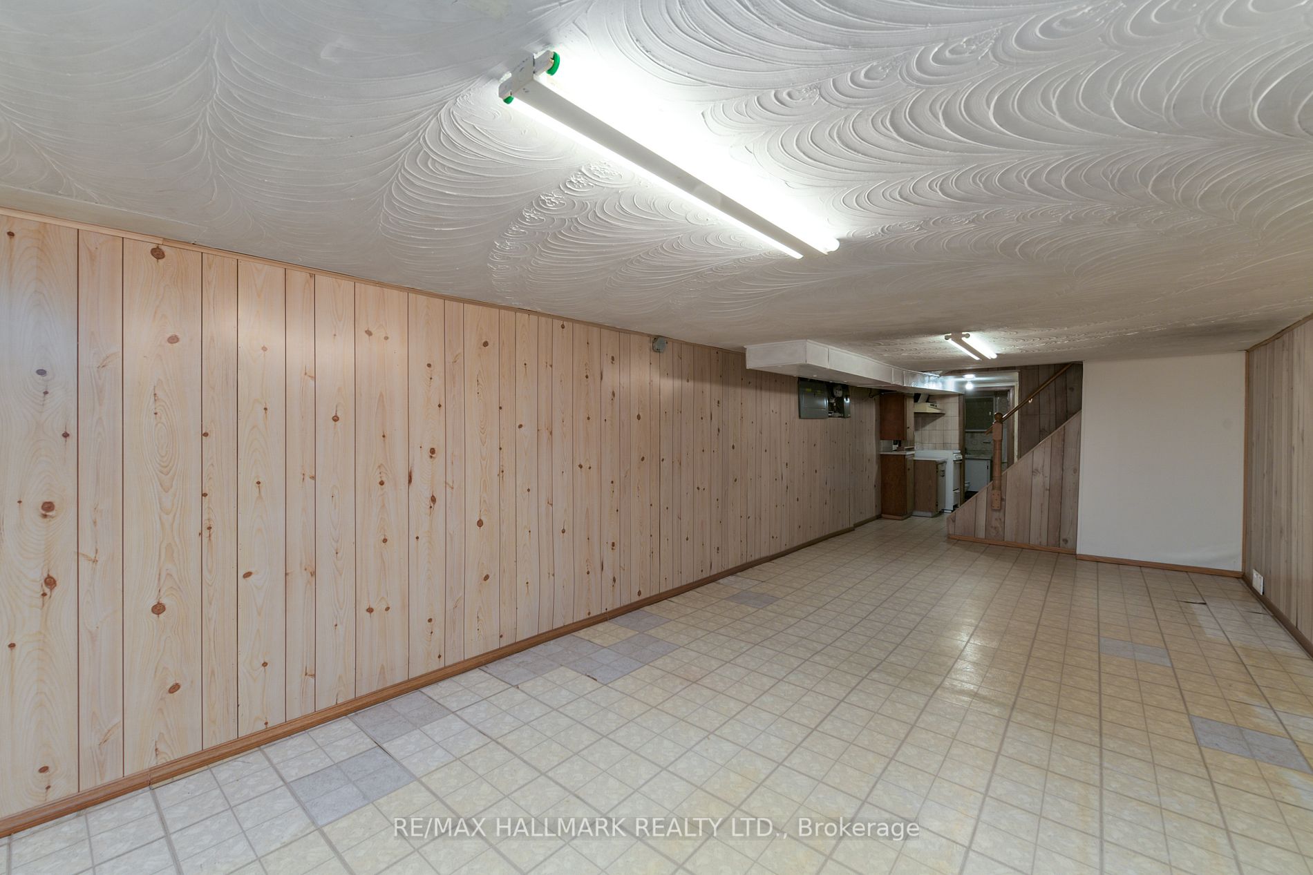 2 Fielding Avenue