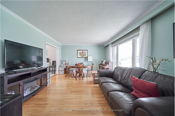 895 Marinet Cres, Pickering