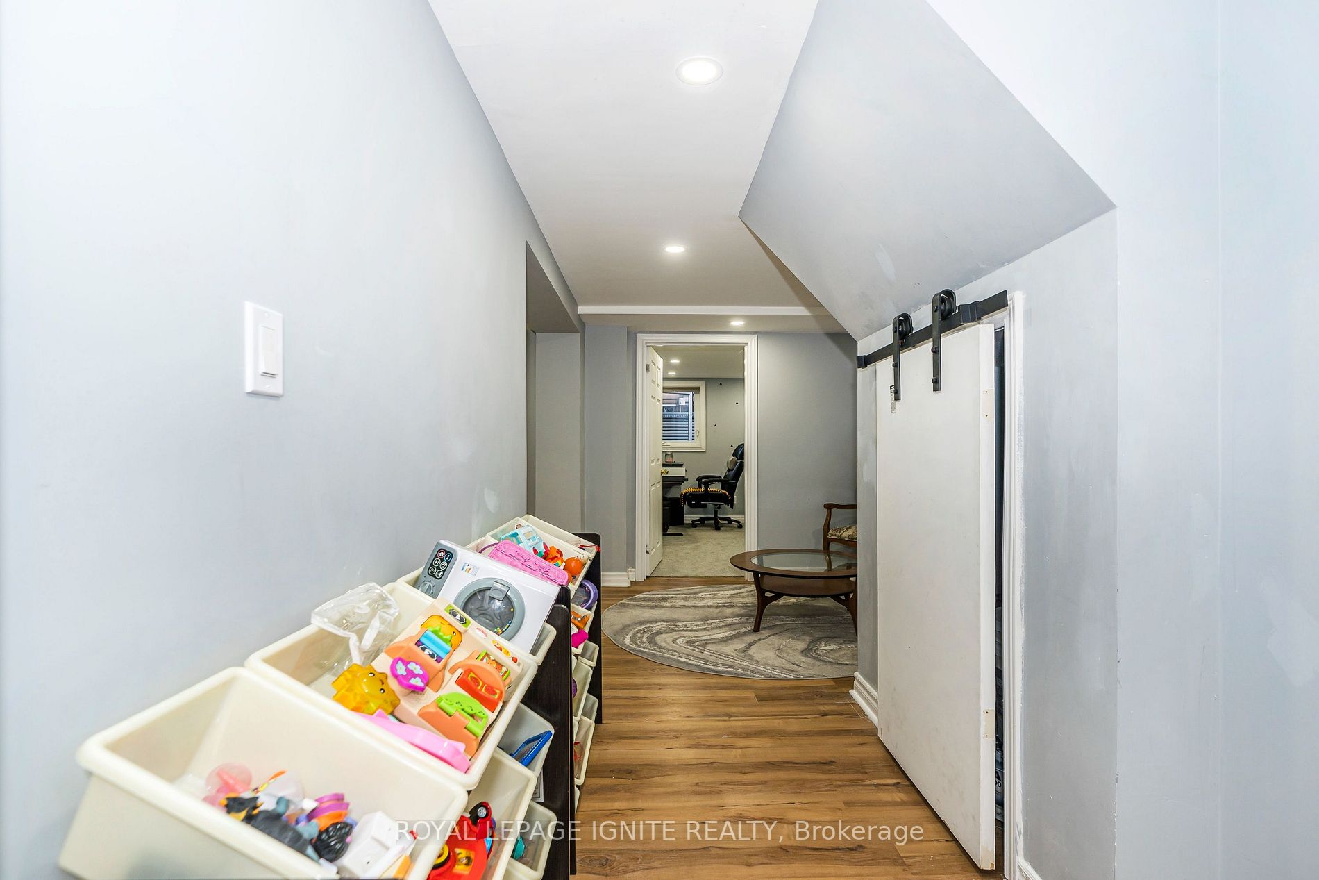 15 Huddleston Crt