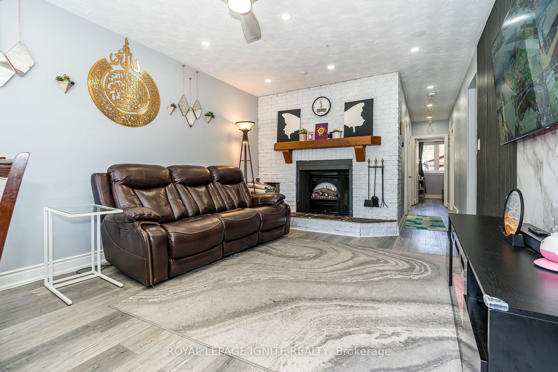 15 Huddleston Crt