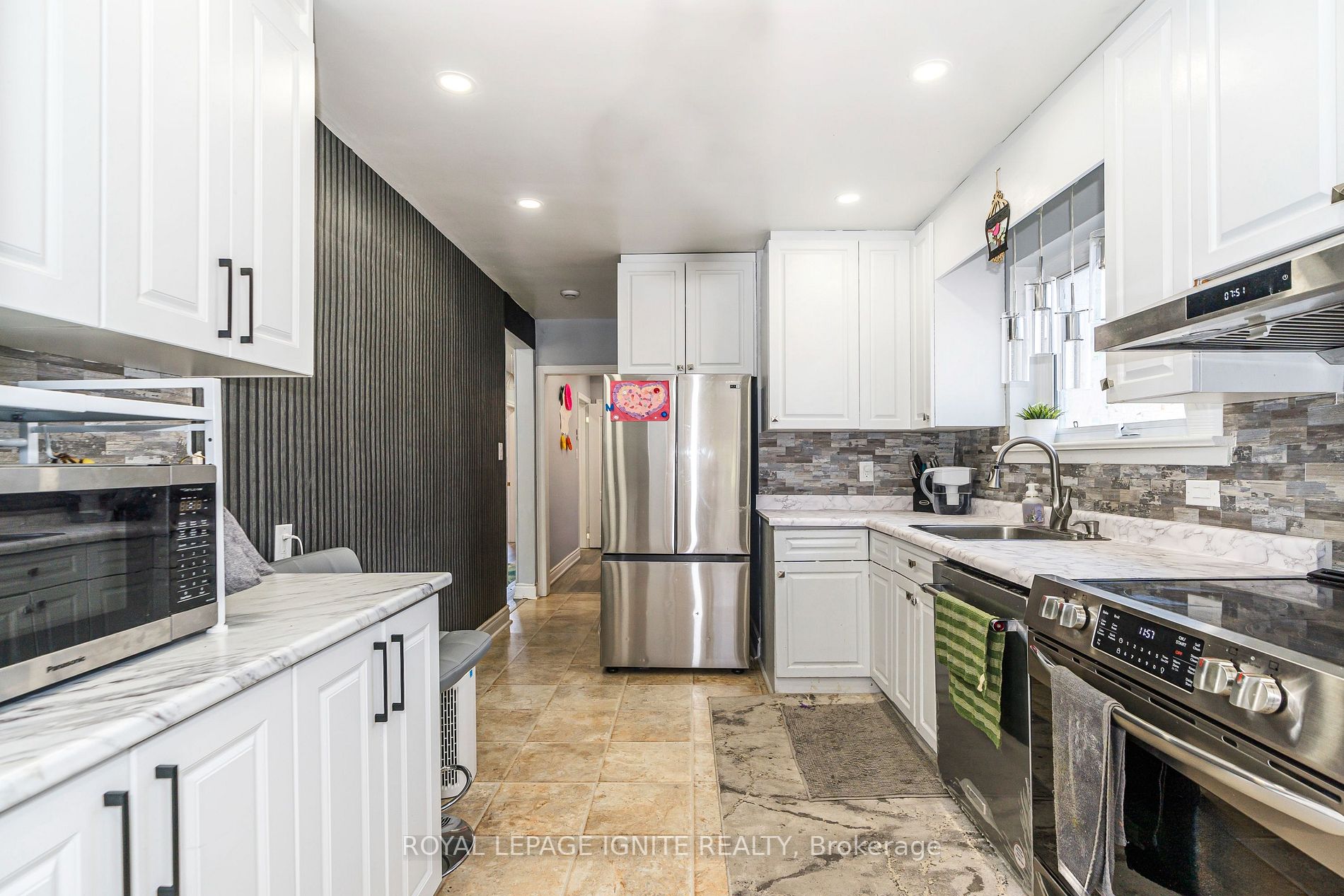15 Huddleston Crt