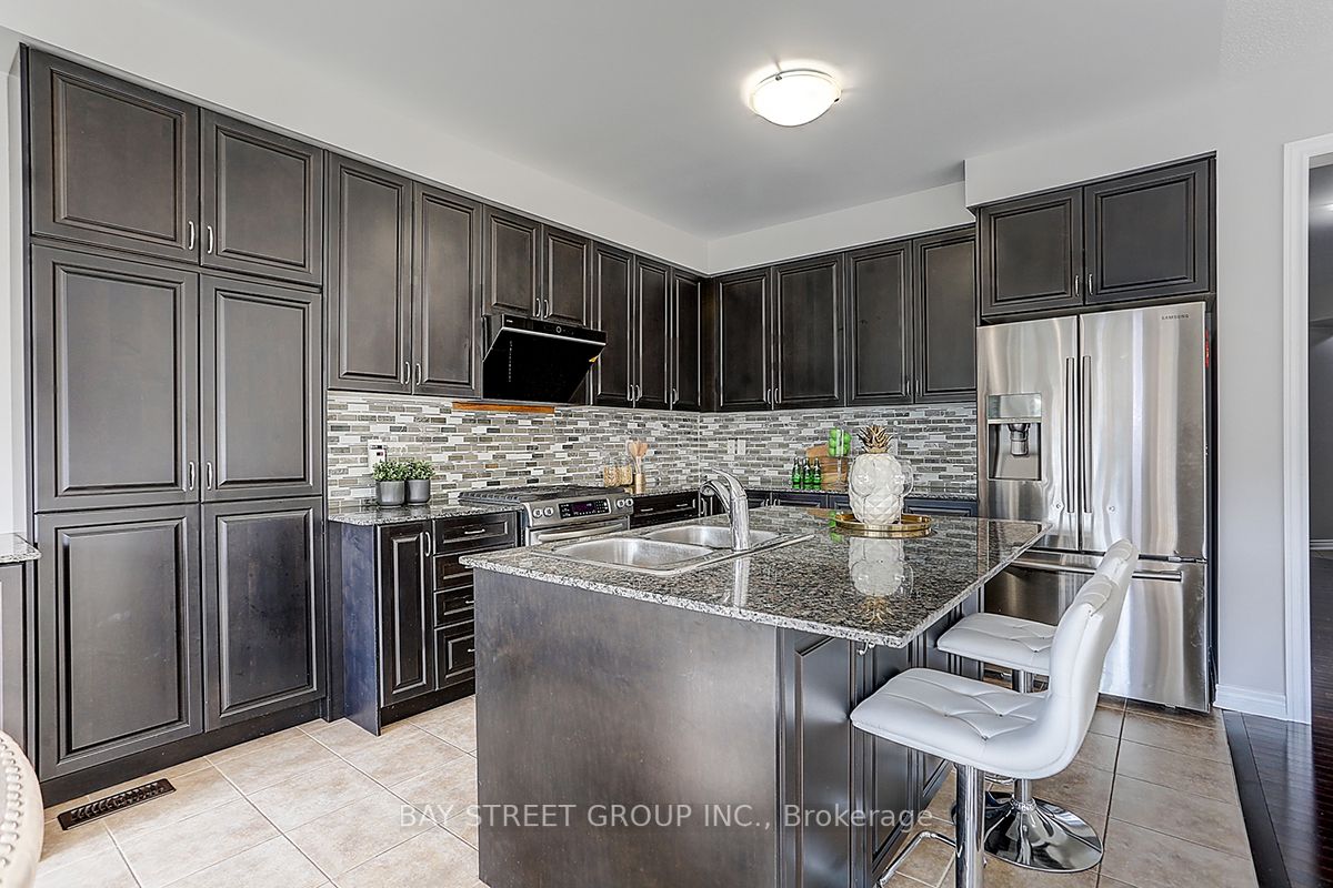 36 Endeavour Crt