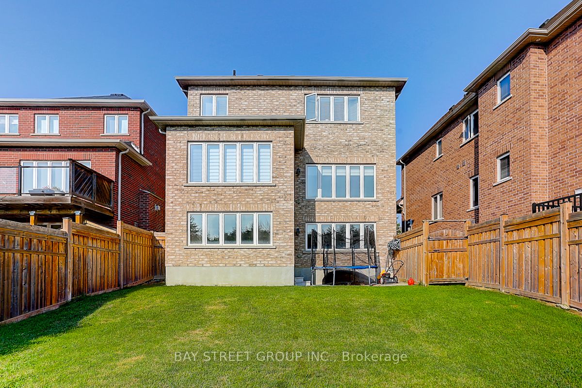 36 Endeavour Crt