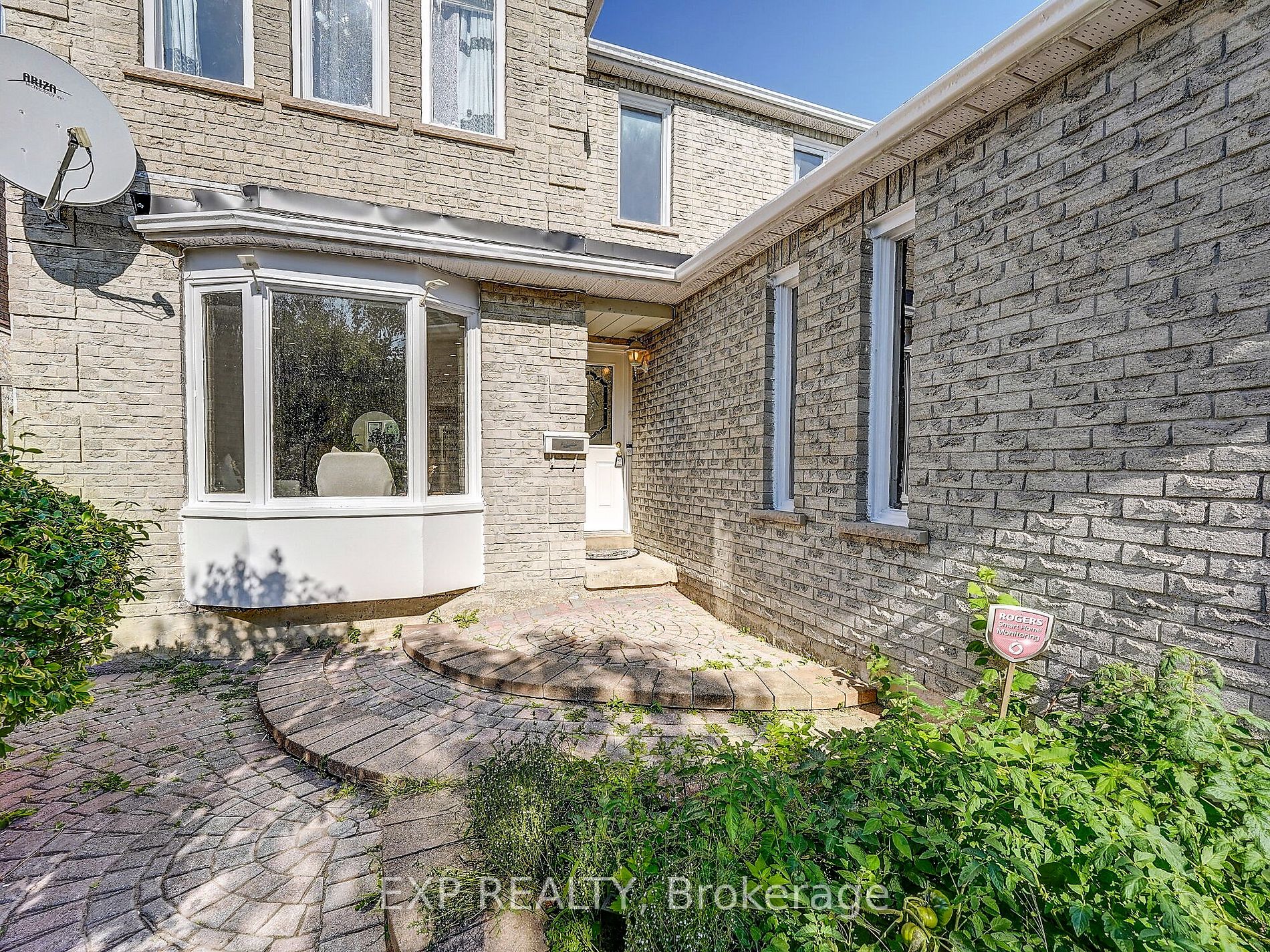 1564 Somergrove Cres