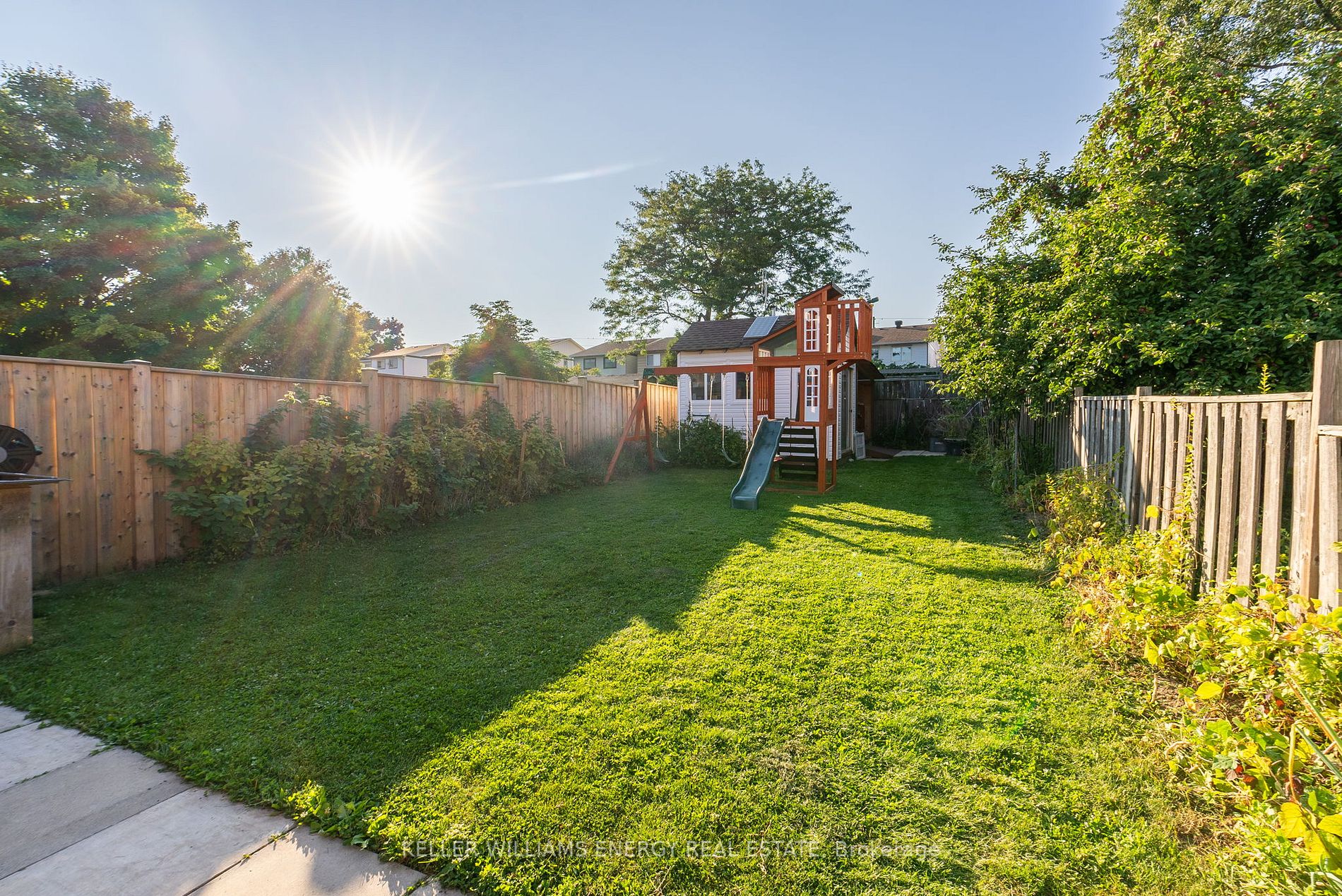 320 Chaleur Ave