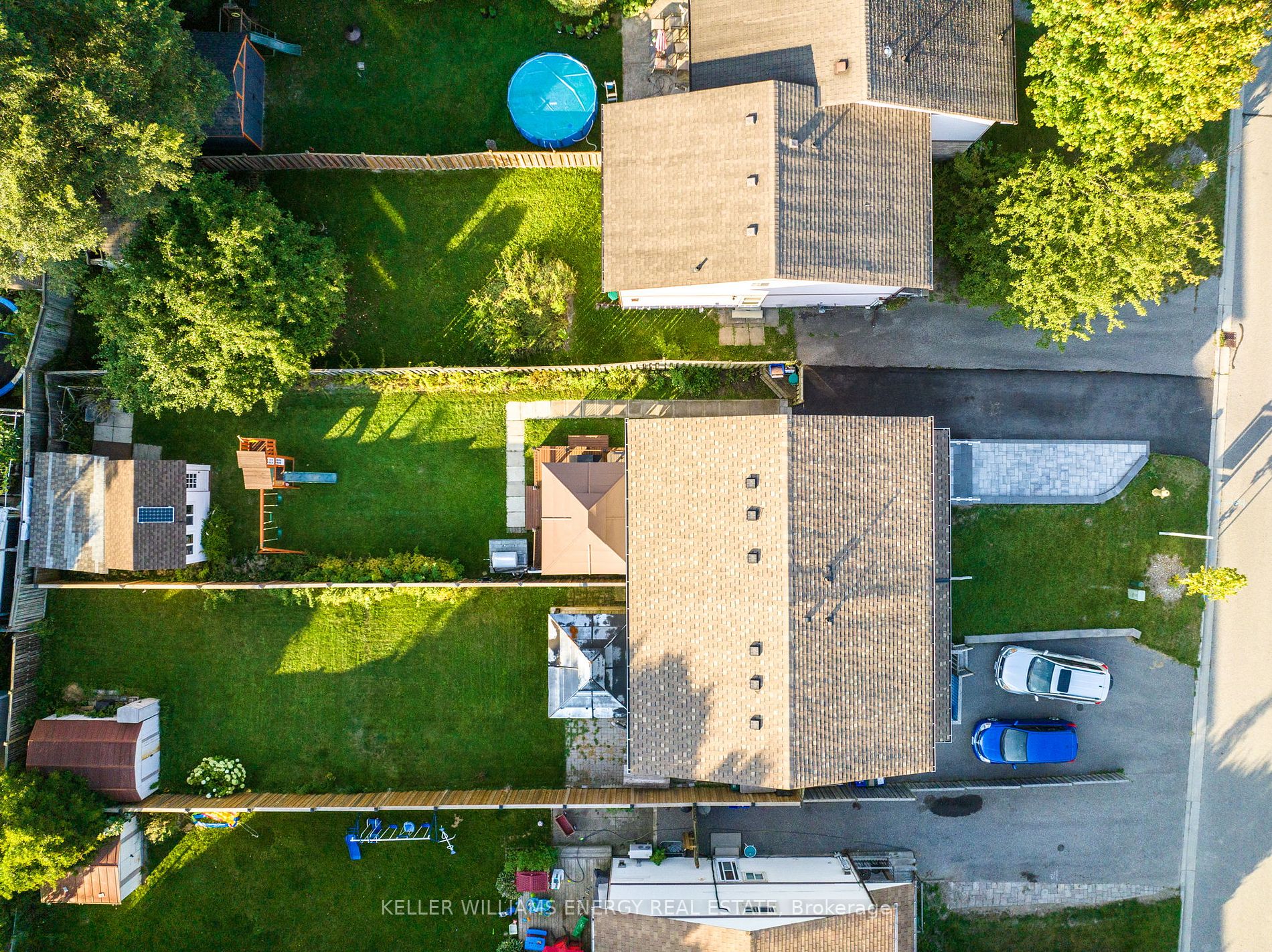 320 Chaleur Ave