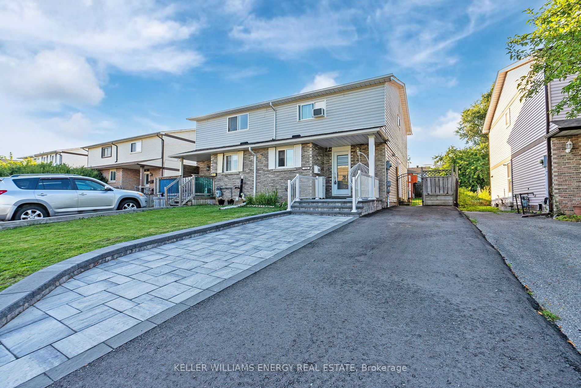 320 Chaleur Ave