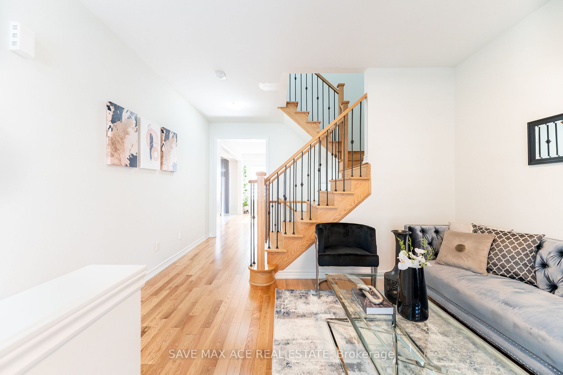 24 Hickling Lane
