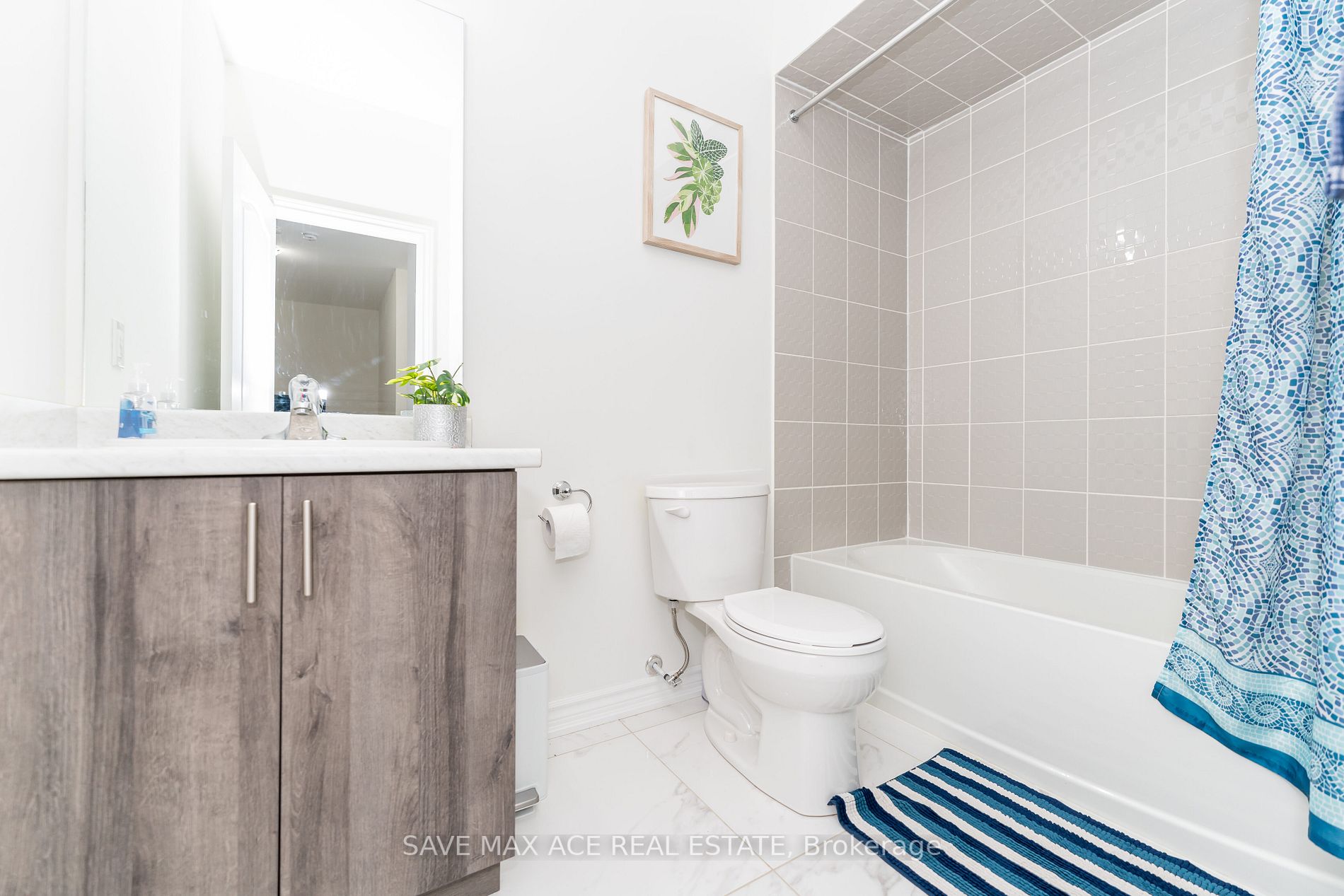 24 Hickling Lane