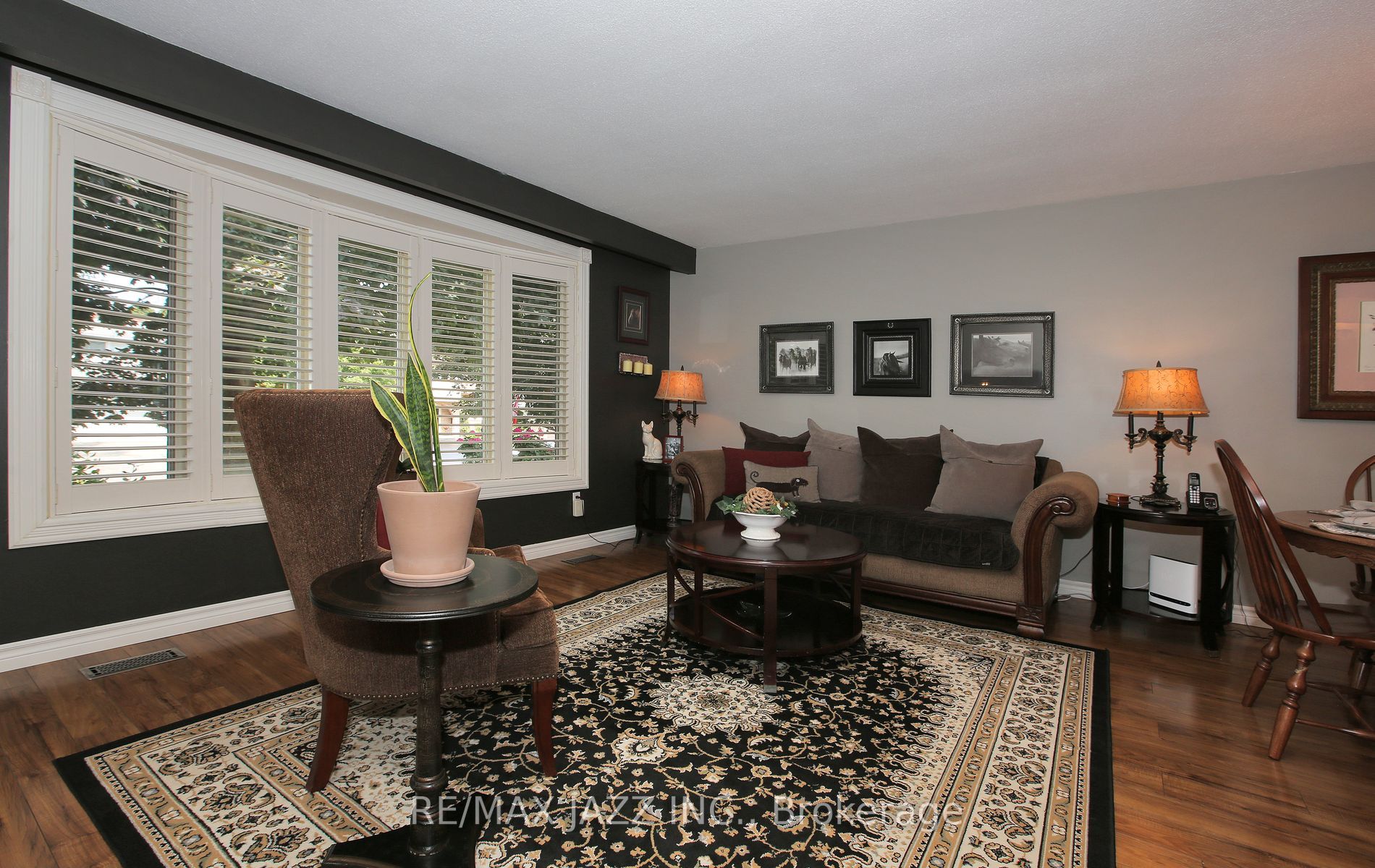 9 Spry Ave