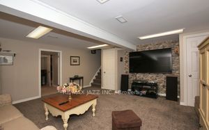 9 Spry Ave