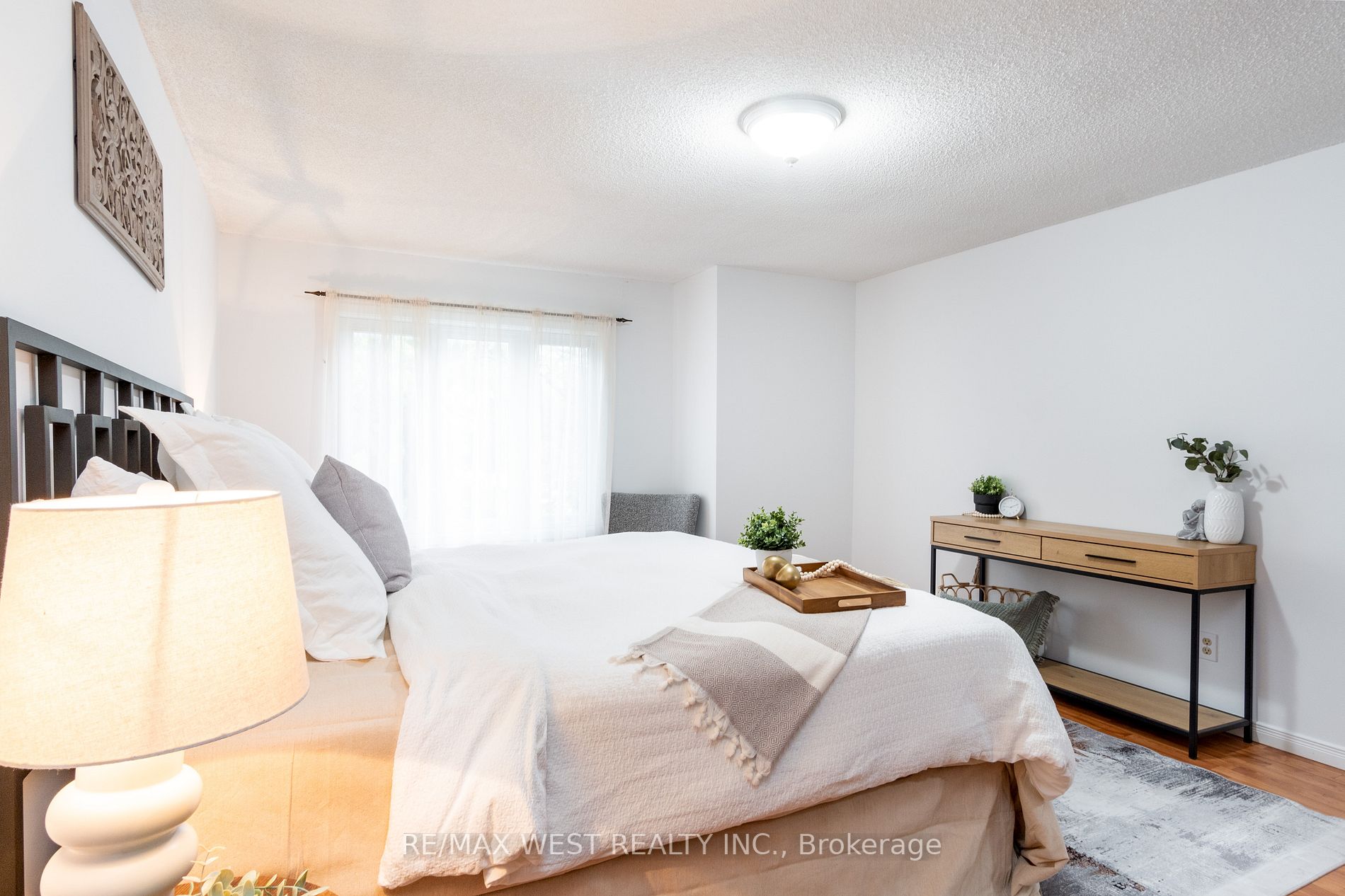 15 Guildwood Pkwy, #16